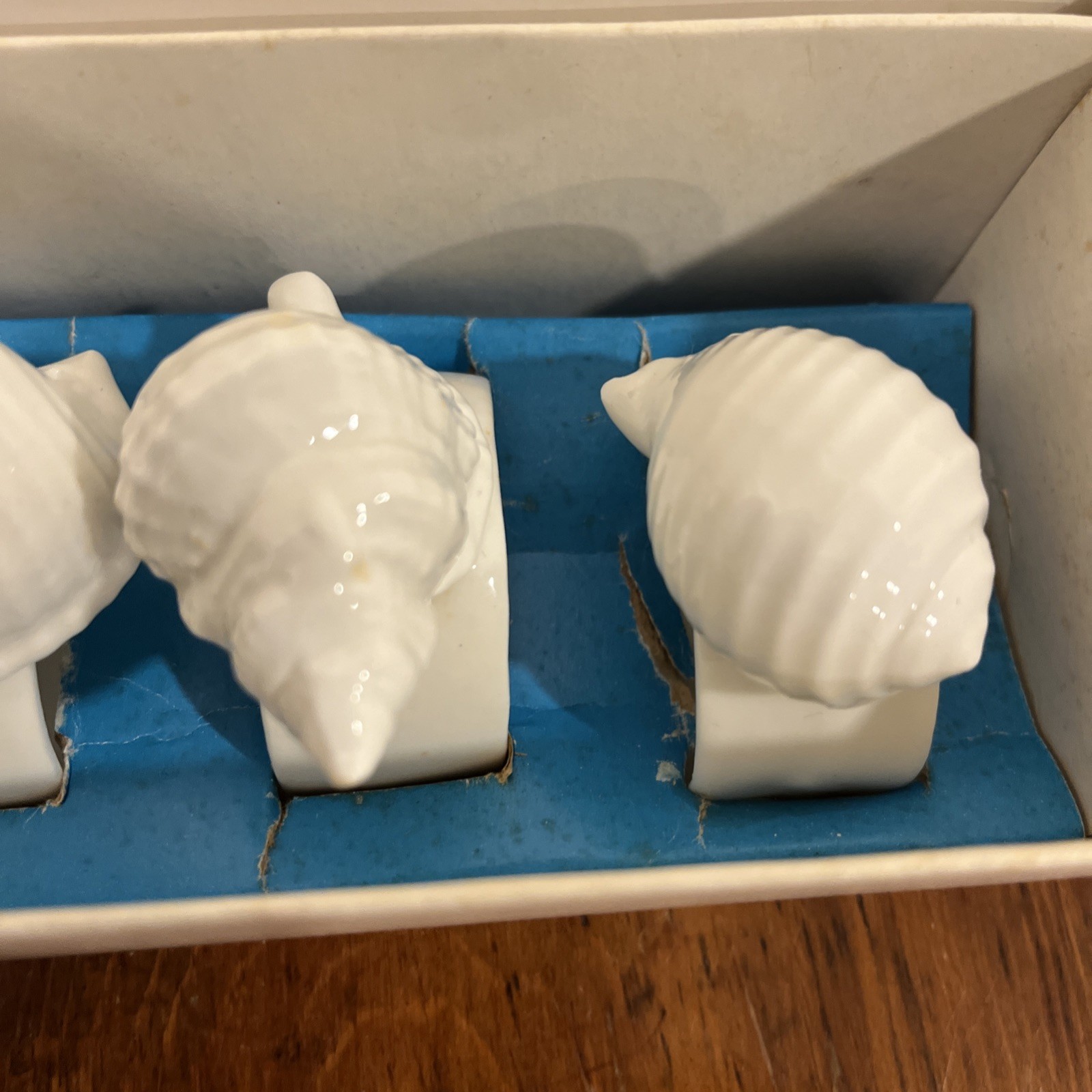 Knobler White Sea Shell Napkin Rings Genuine Bone China Set Of 12In Original Box
