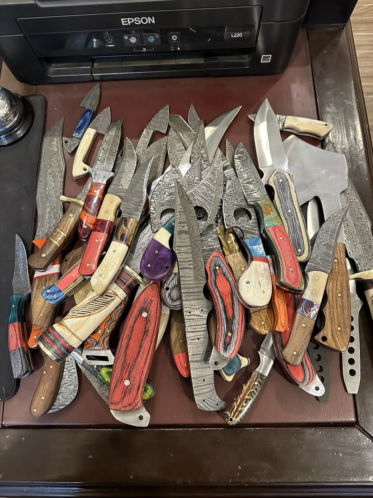 CSFIF Wholesale Unique Lot of Knives & Multi-Tools – Bulk By The Pound