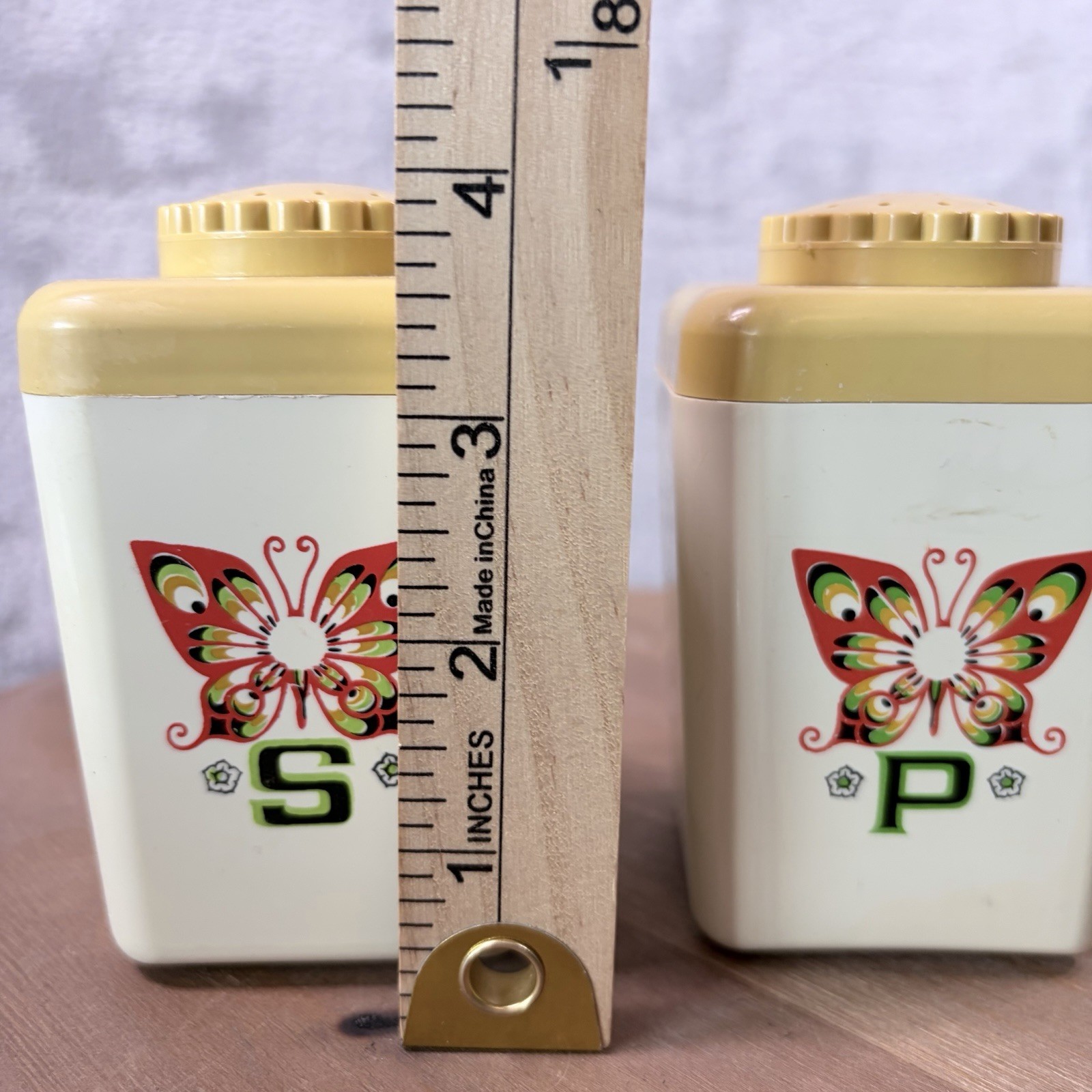 Vintage Butterfly S P Shakers Retro Plastic Kitchen Decor 1970s Style