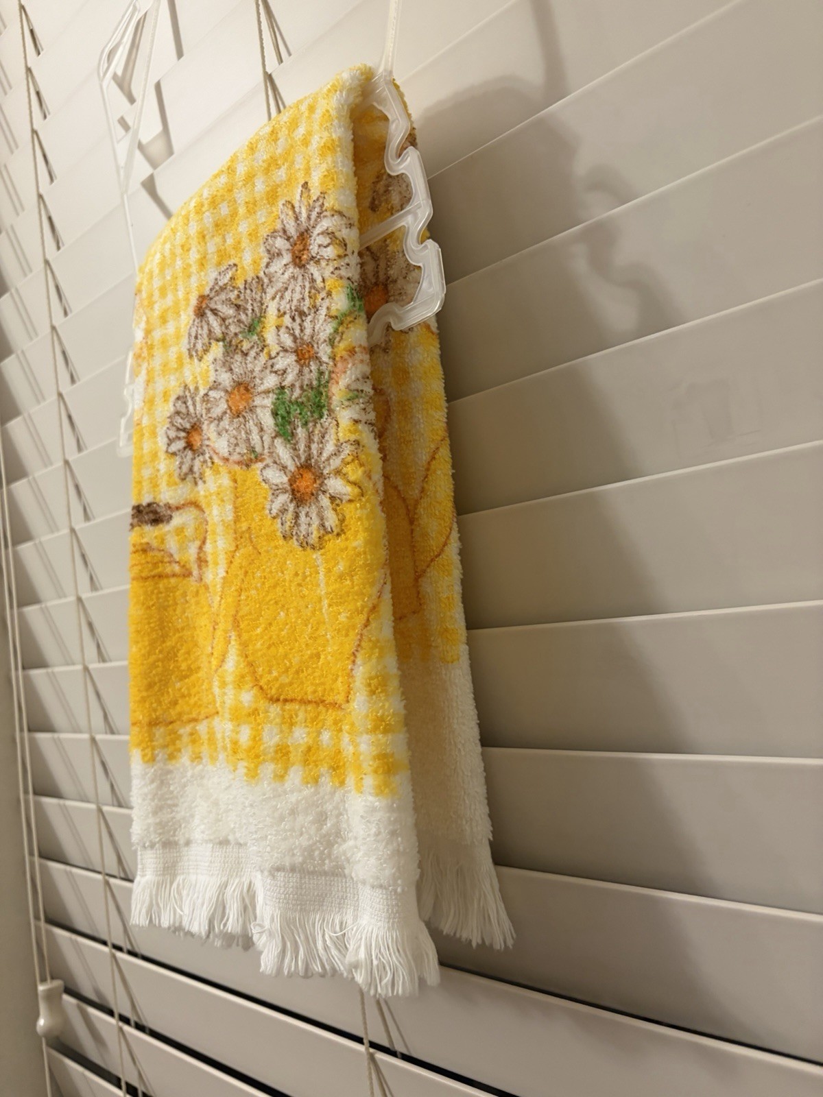 Vintage MCM Kitchen Daisy Teapot Yellow Fringe Cotton Kitchen Dish Hand Towels
