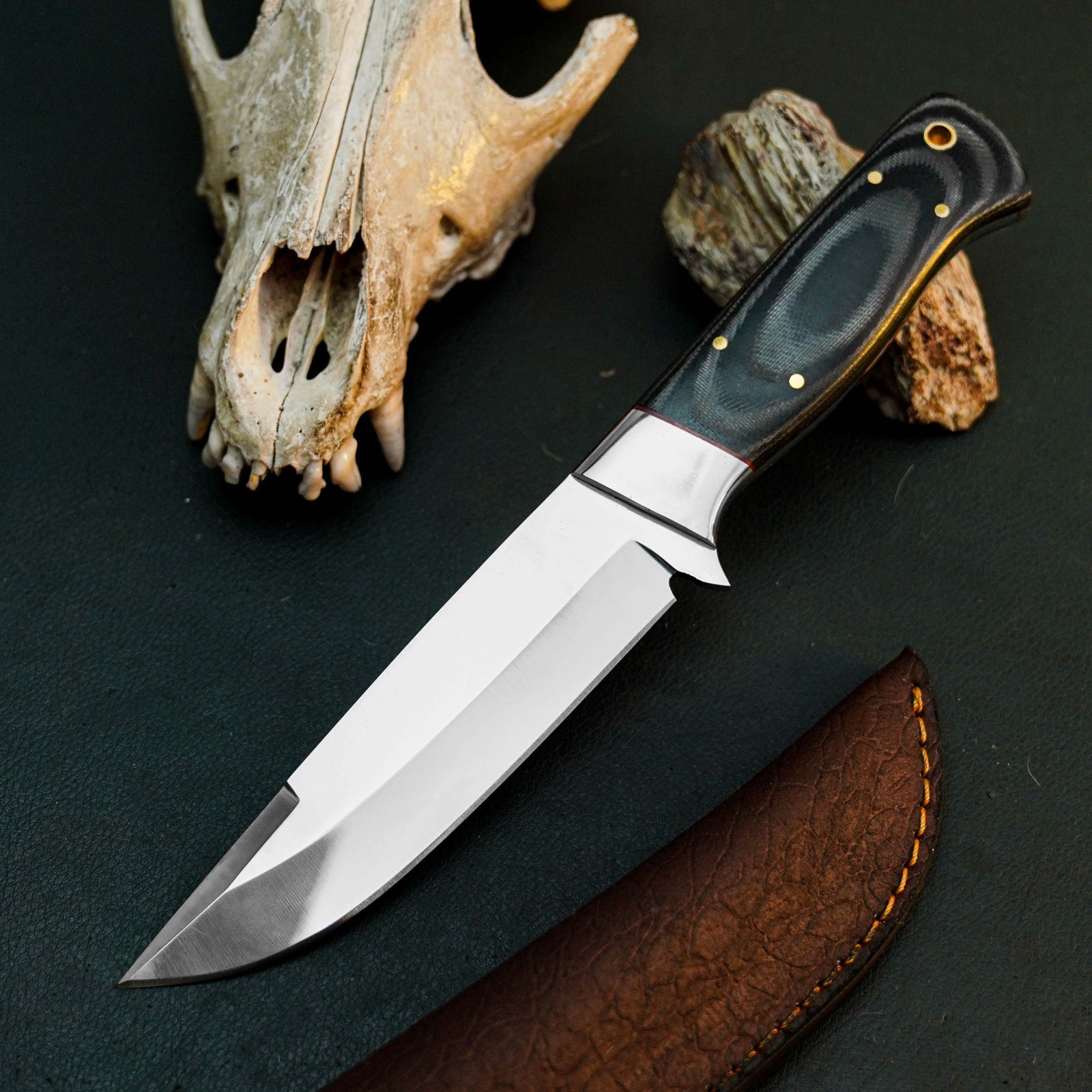 9.0″ D2 Skinning Hunting Knife Handmade Full Tang Micarta Handle Leather Sheath