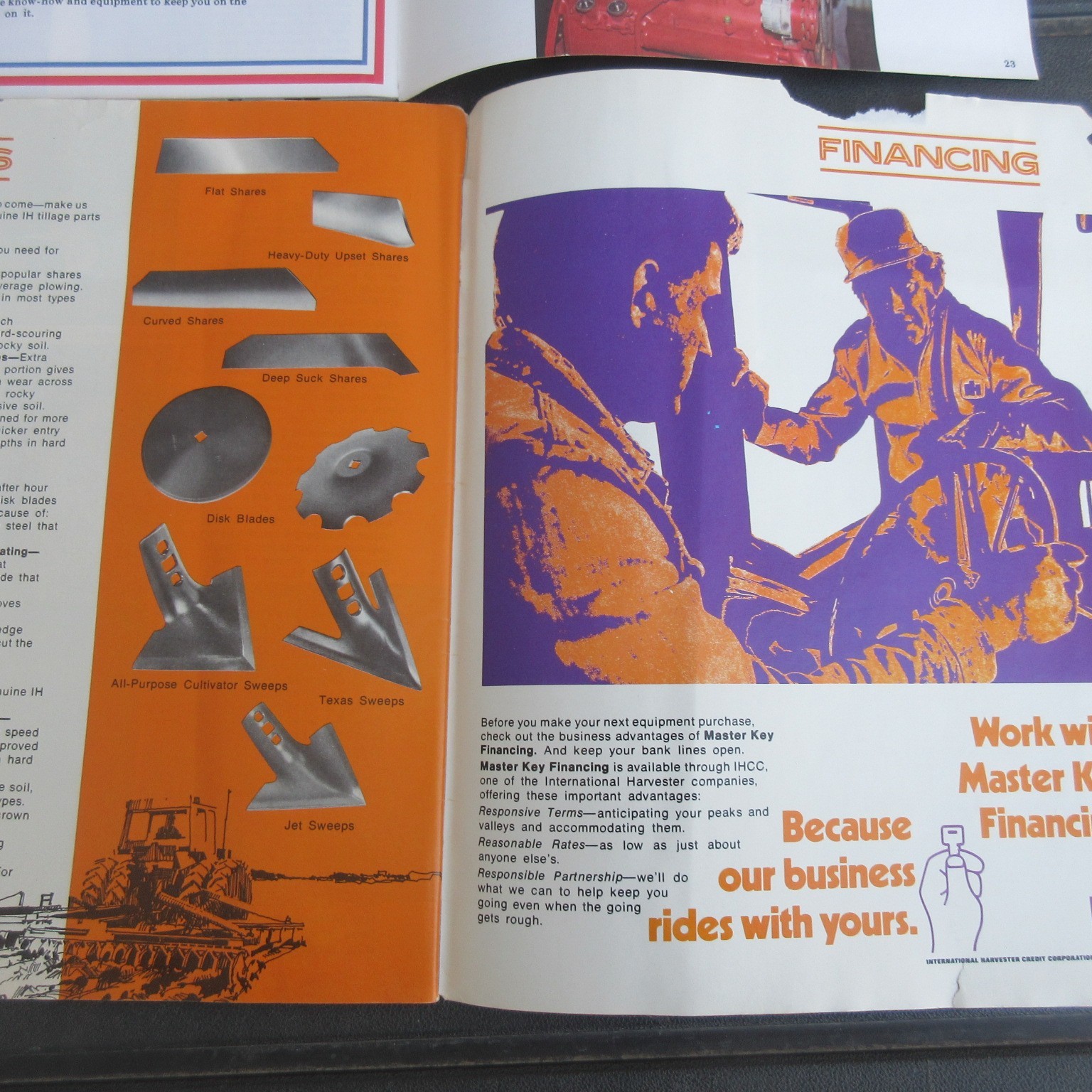 Vintage International Harvester 1976 Buyer’s Guide Brochure Ag Equip. 200 years