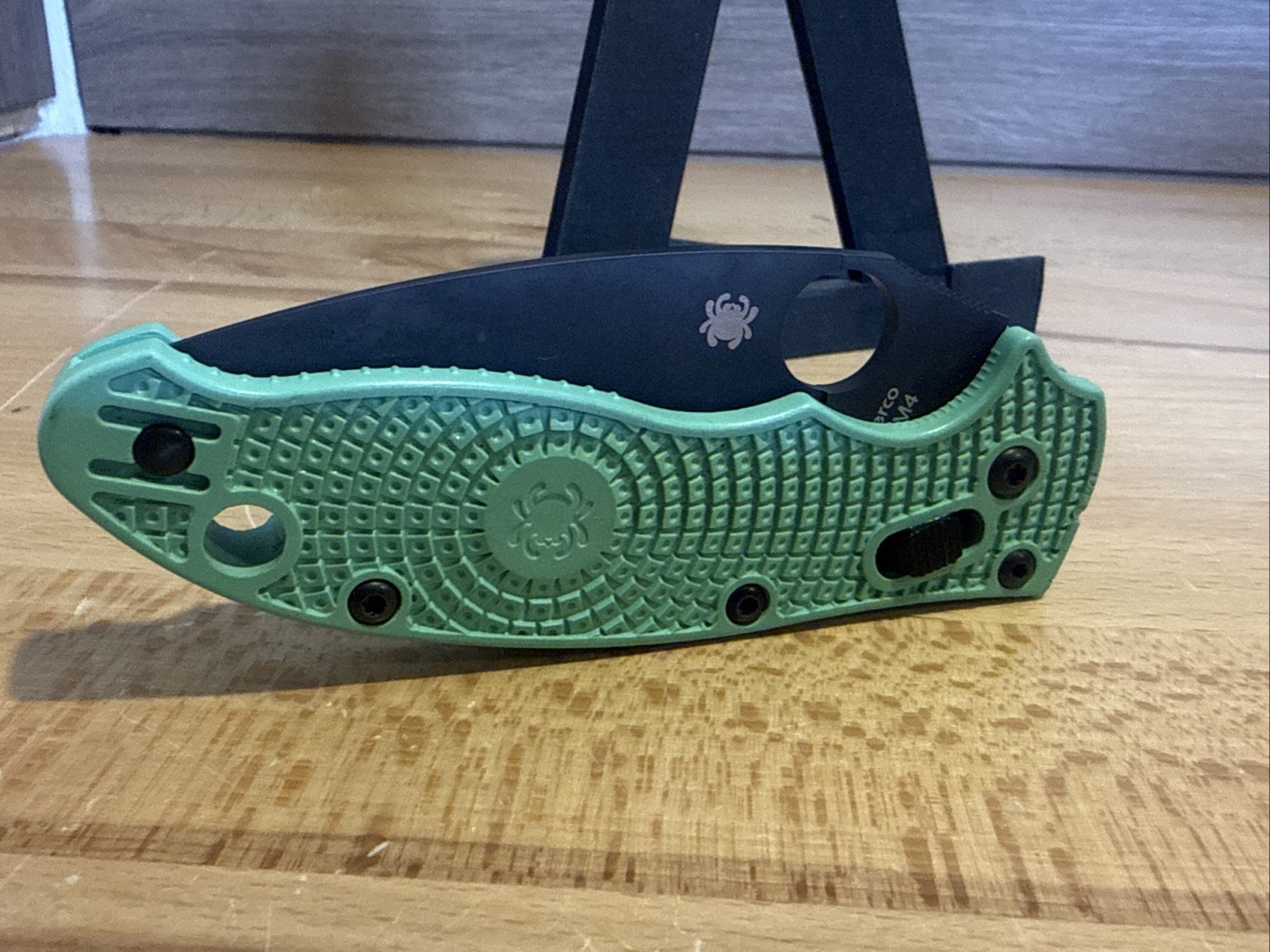 Spyderco Mint Green Frame Black Blade Lightweight Folding Knife CPM-M4 USA
