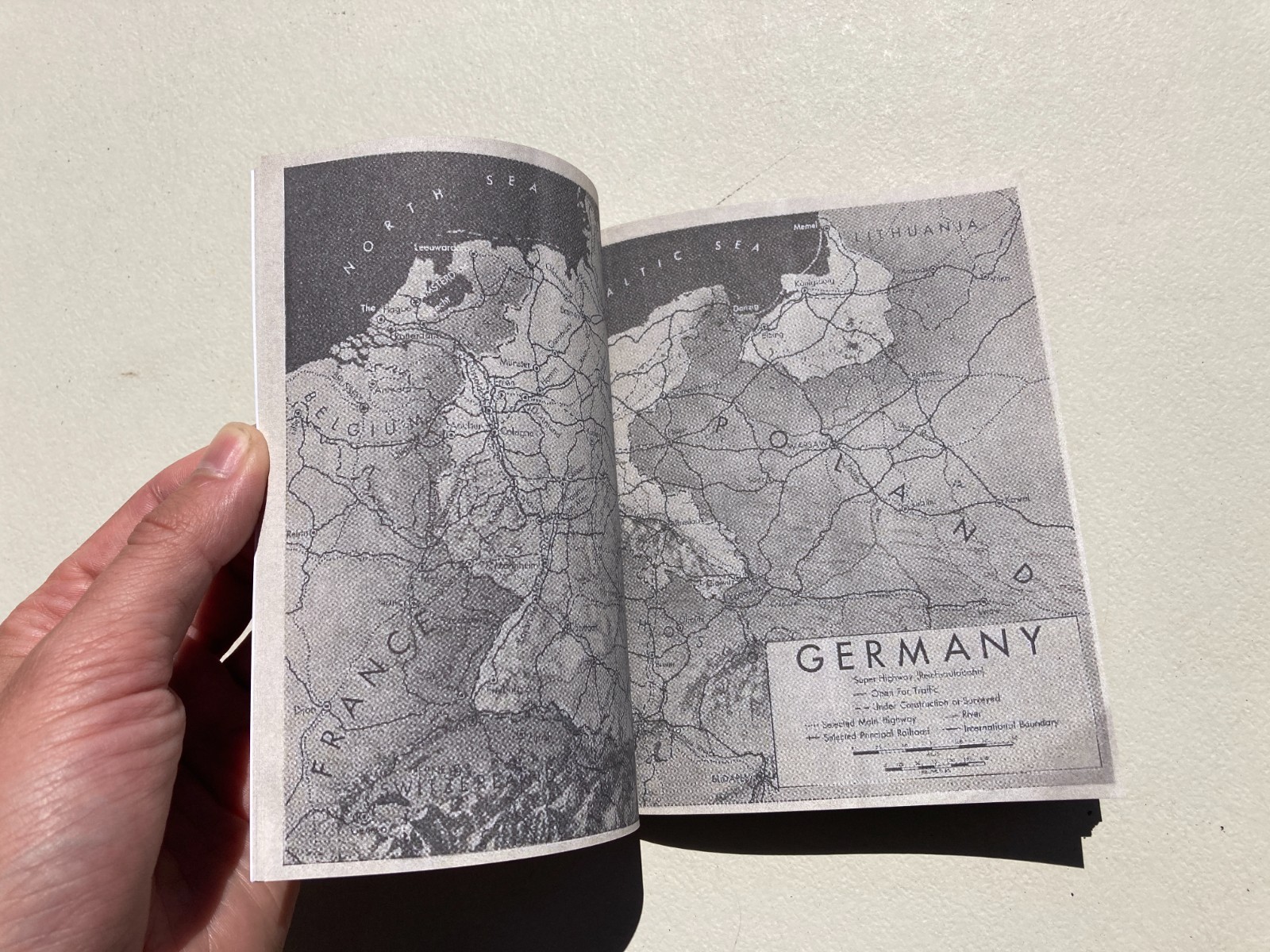 United States Army Pocket Guide to Germany, 1944 World War 2 / U.S Gov Printing