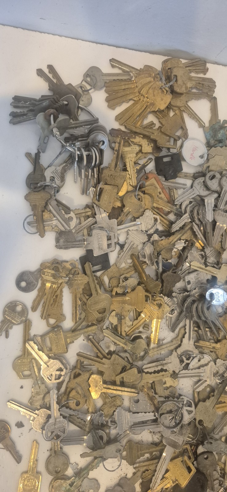 Lot Of 16 Pounds Of USED CUT And Uncut Keys Random Mix