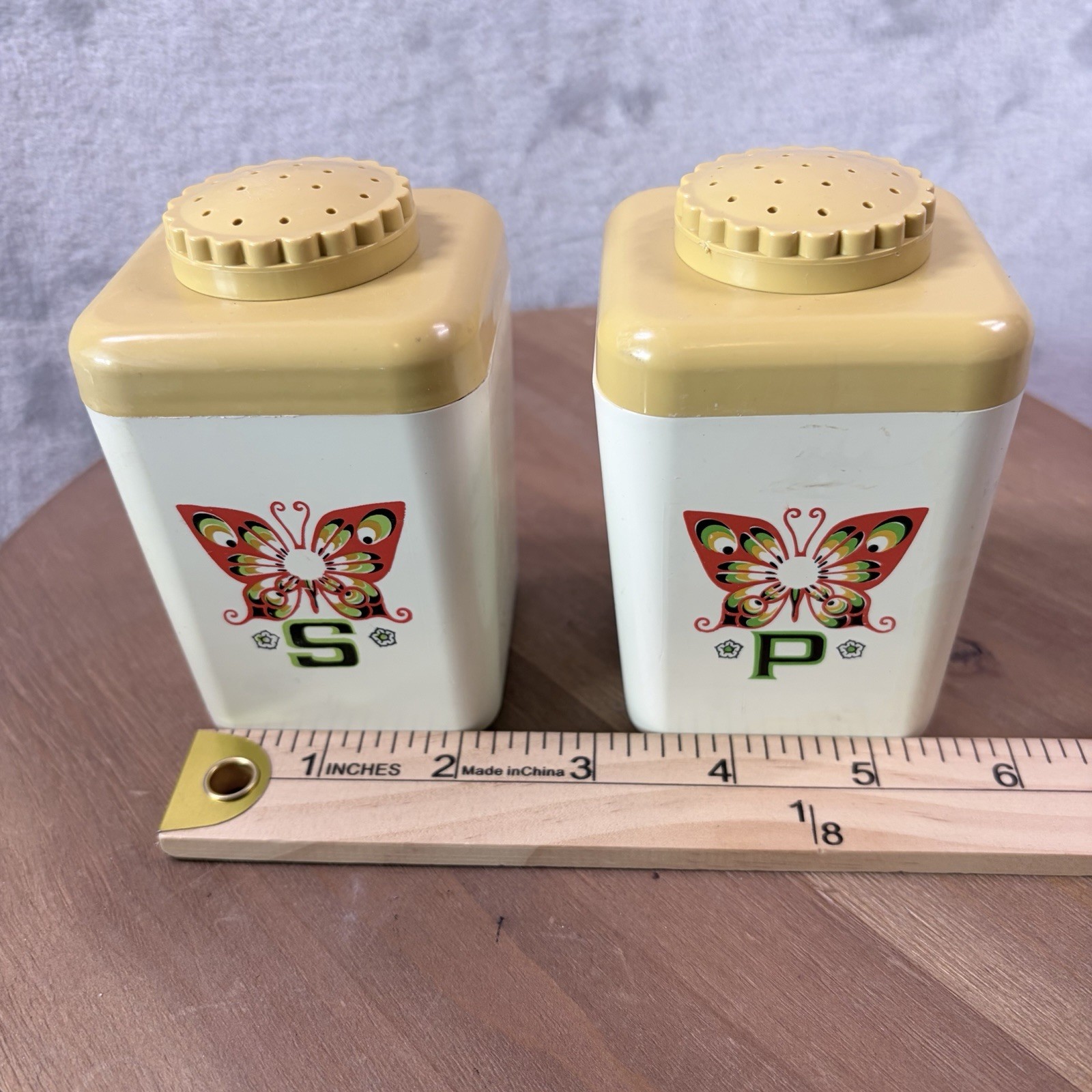 Vintage Butterfly S P Shakers Retro Plastic Kitchen Decor 1970s Style