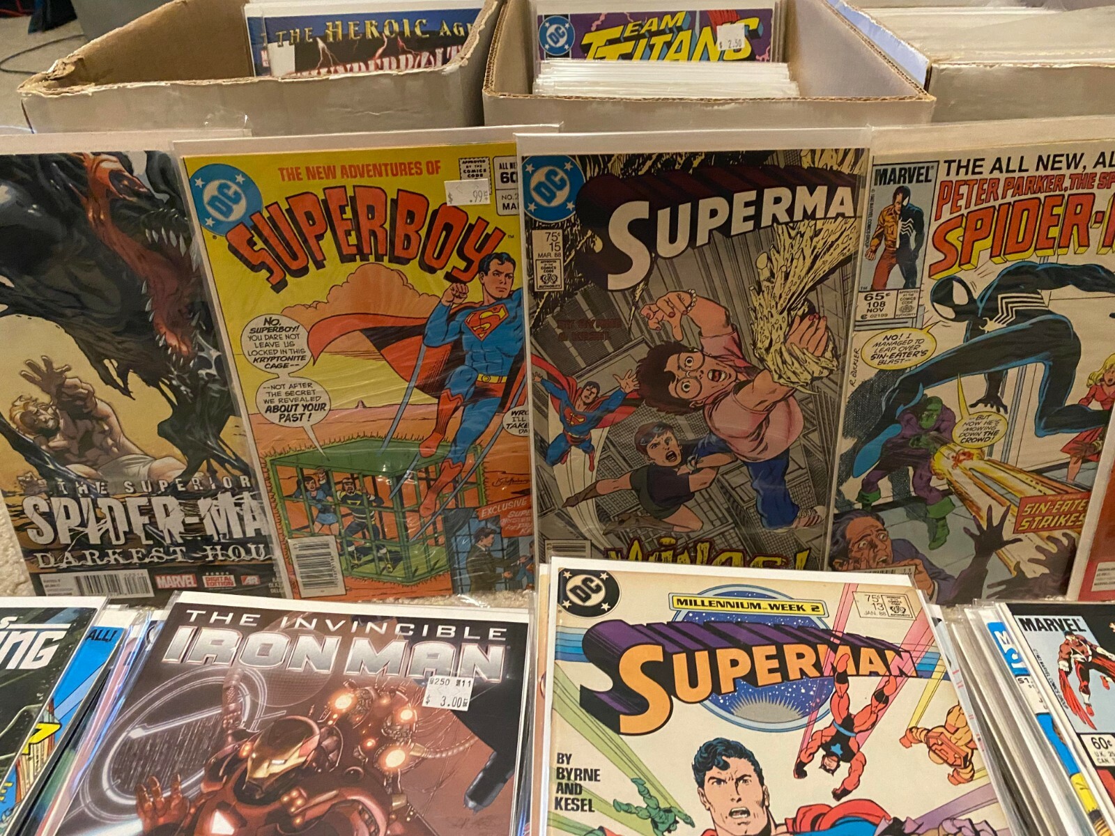 LARGE 25 COMICS BOOK LOT-MARVEL, DC, INDIES- FREE/Fast Shipping! VF to NM+ ALL
