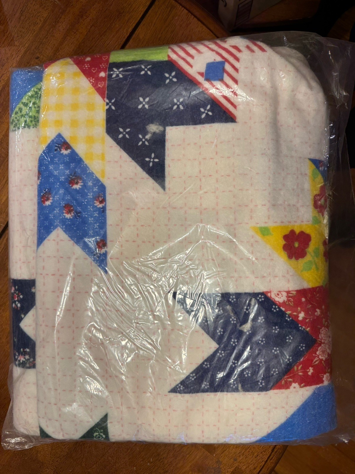 New Sealed Vintage 100% Polyester 1970’s Blanket with Quilt Patterns 72 X 90 in