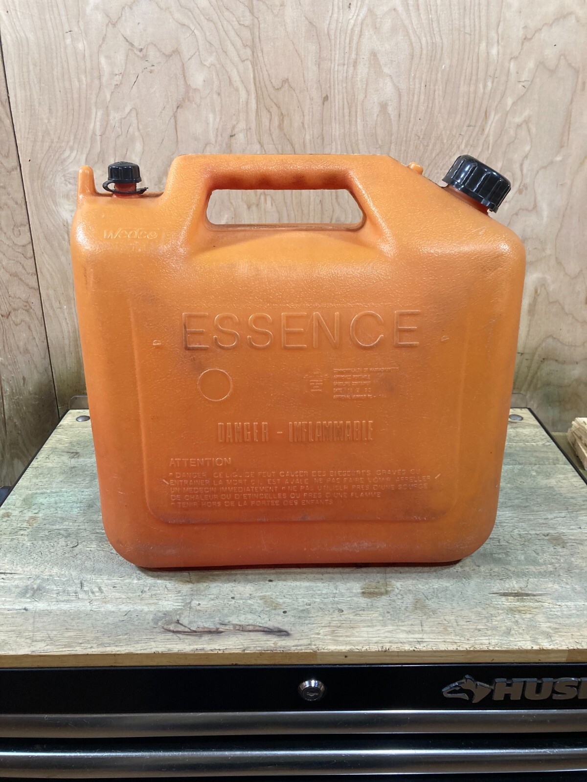 Preban Vented Wedco 5 Gallon Gas Can – No Spout – W-520 – Discoloration