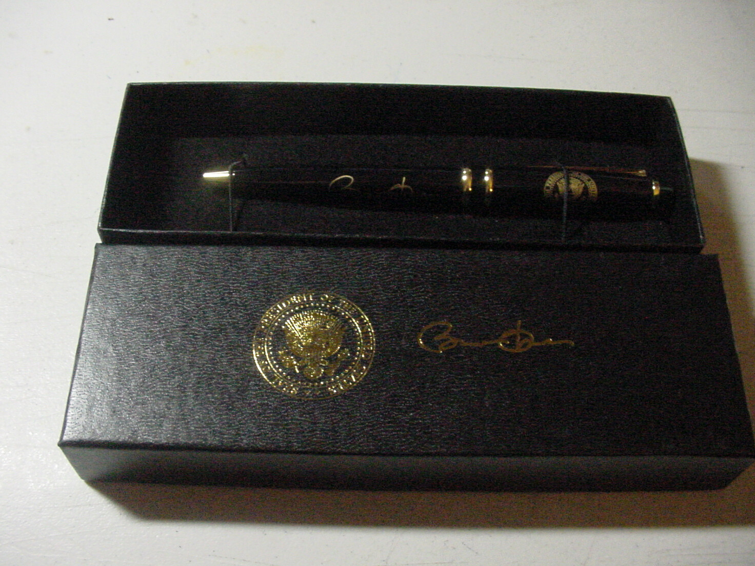 Presidential seal President BARACK OBAMA BLACK Ballpoint Pen – Free Shipping
