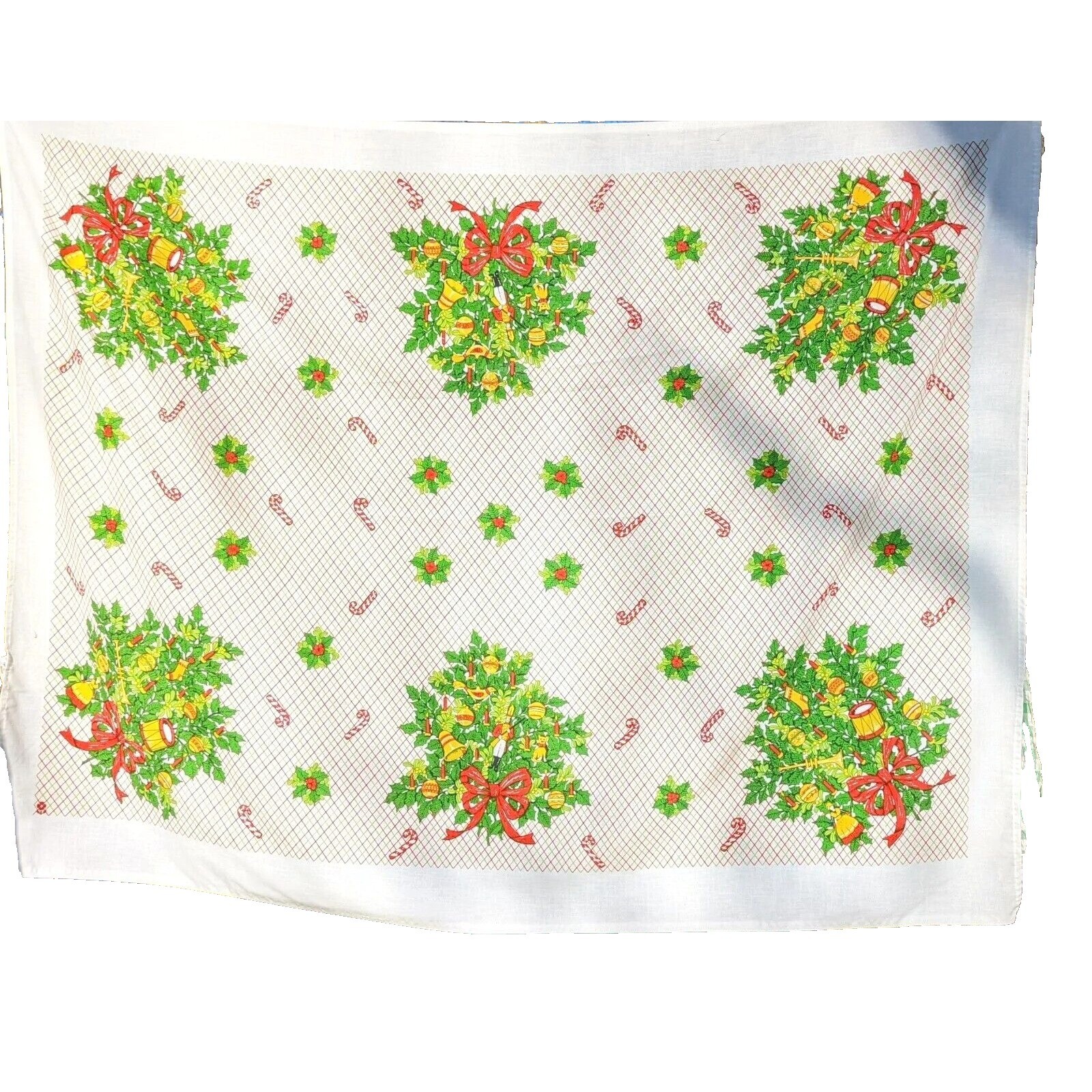 Vintage Tablecloth MCM Christmas Toys Tastemaker Stevens Easy Care 67.5×51.5″