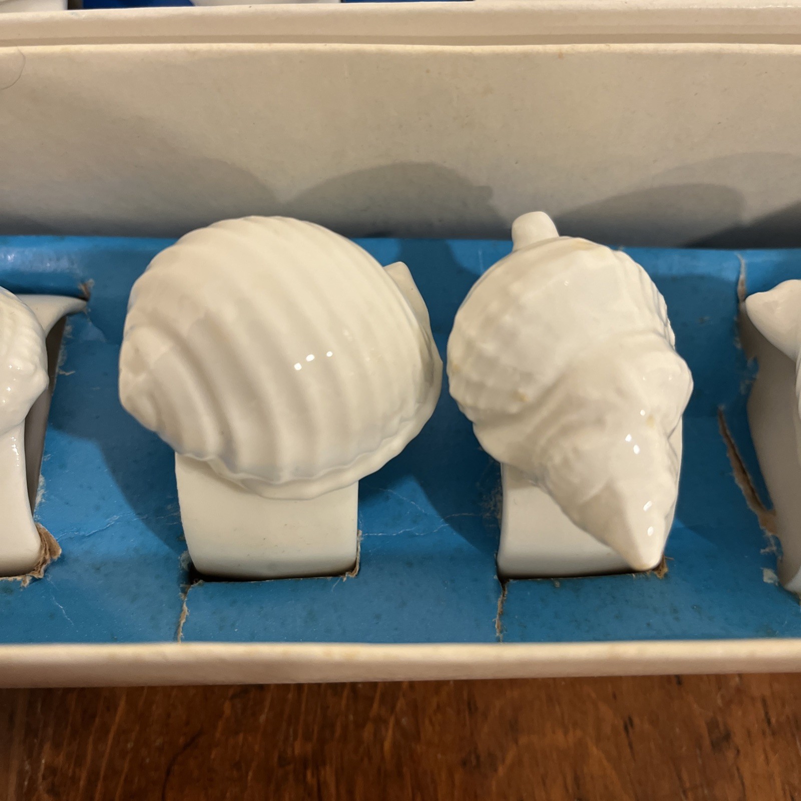 Knobler White Sea Shell Napkin Rings Genuine Bone China Set Of 12In Original Box
