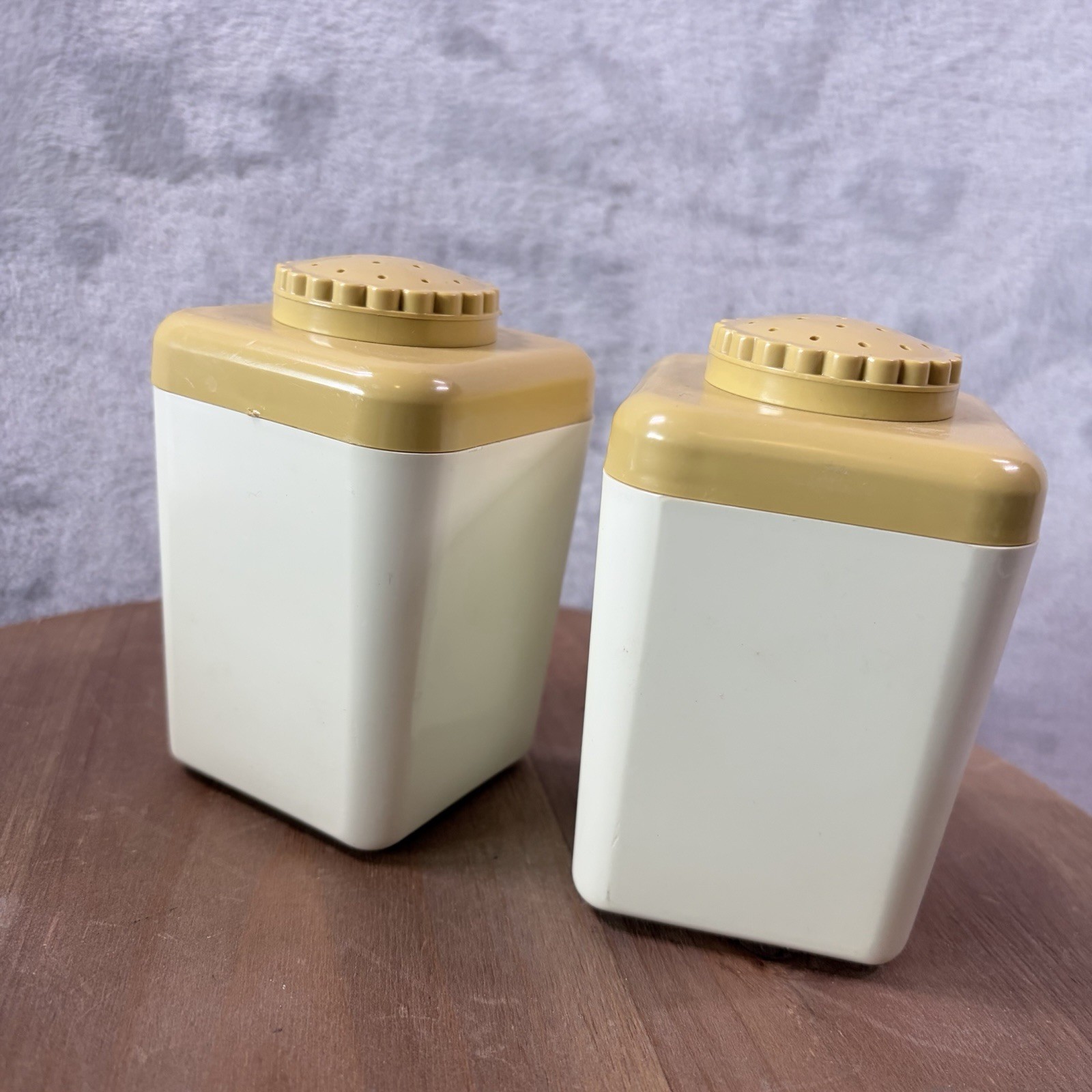 Vintage Butterfly S P Shakers Retro Plastic Kitchen Decor 1970s Style