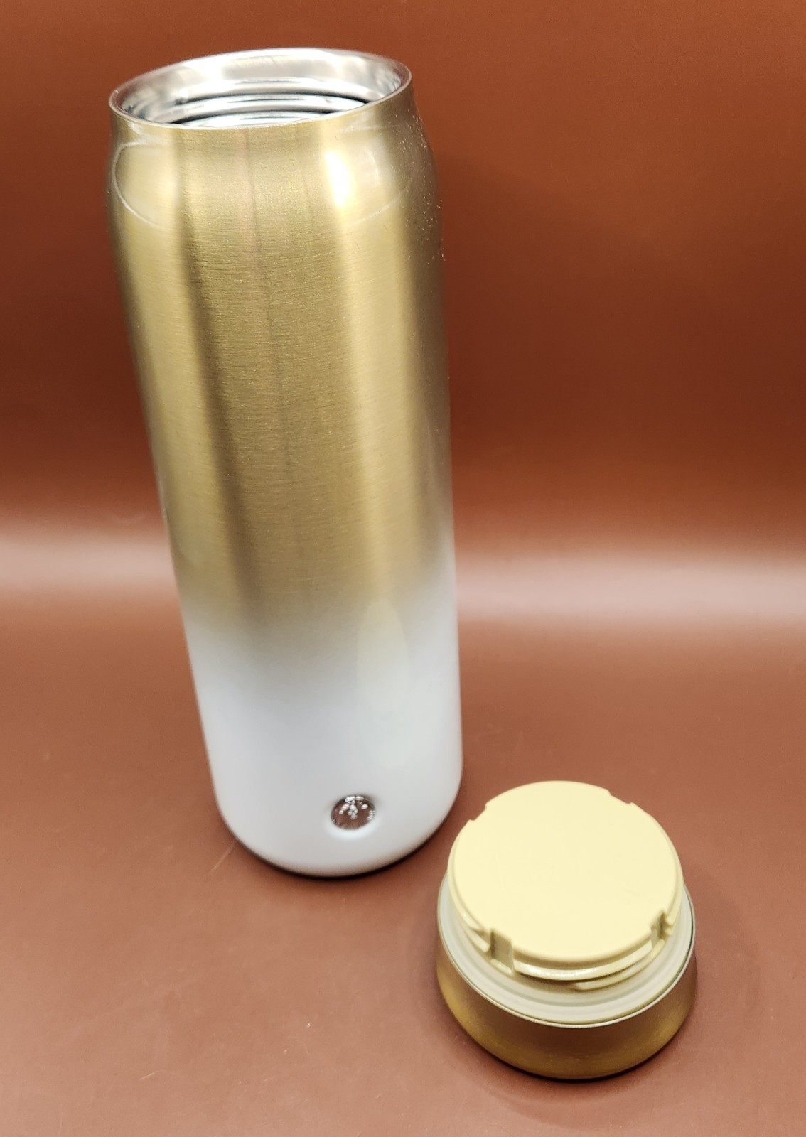 Starbucks 2022 Ombré Gold White Gradient 20 oz Stainless Steel Tumbler – Used