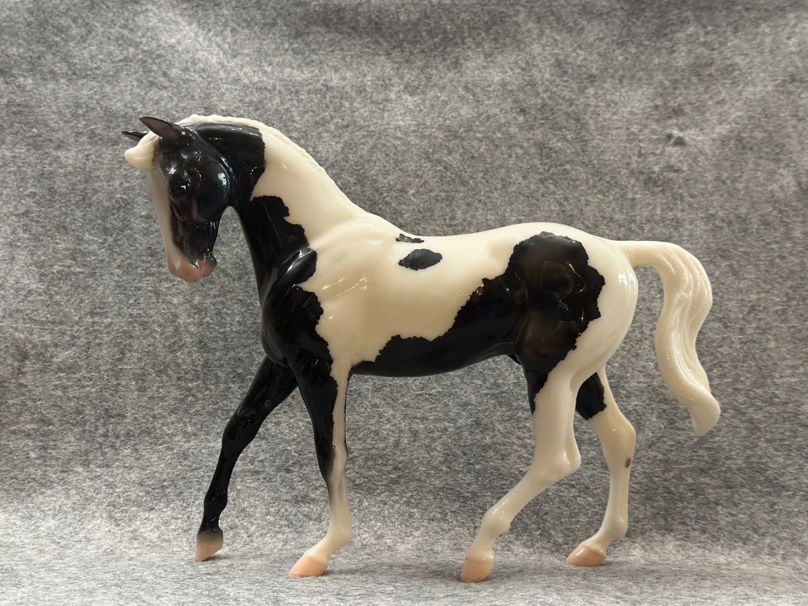 Breyer „Gathering Storm“ Glossy #1456 Big Ben JanJun 2011 Collectors Choice MINT