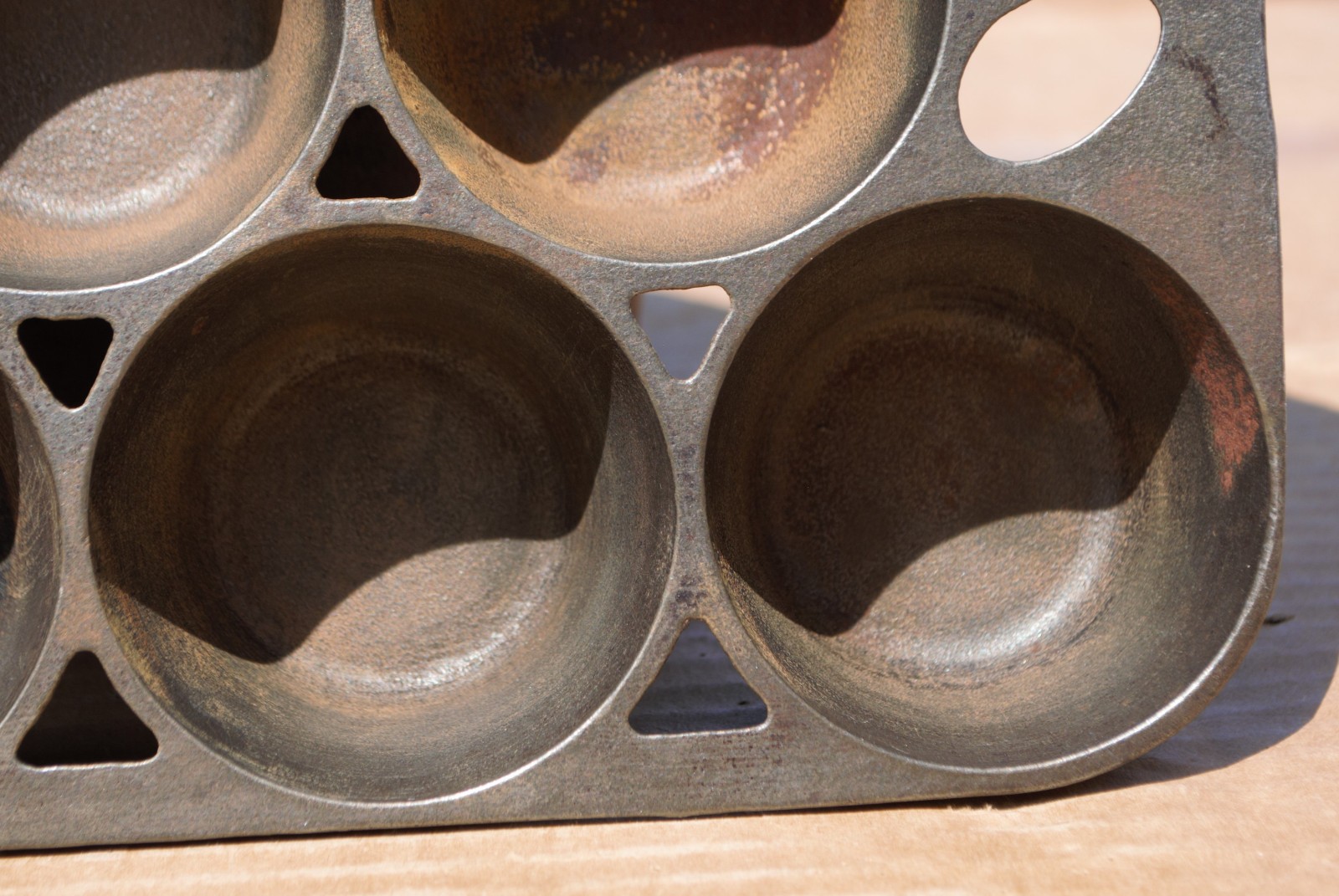 Griswold Popover pan No. 10 pattern 949 11 cup or well needs a new home