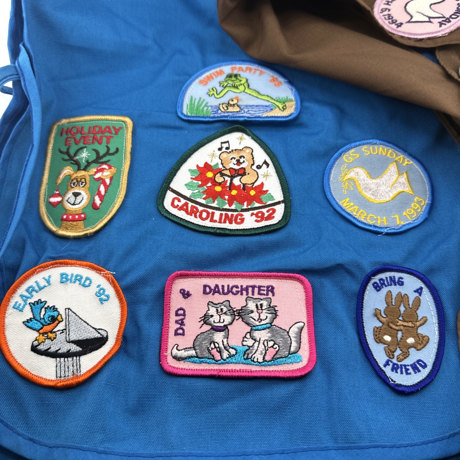 Girl Scout Daisy Apron Brown Sash With Badges & Pins GSA Girl Scouts Patches Lot