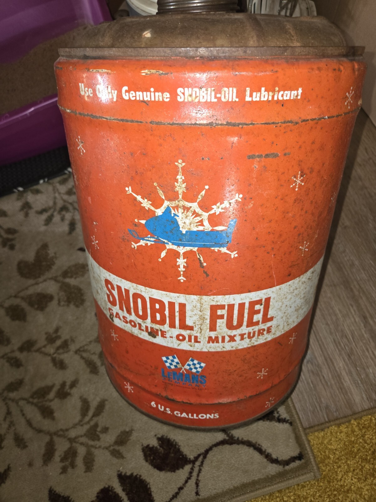Vintage Snobil gas Can 6 Gallons Metal Empty Fuel Container Milwaukee WI