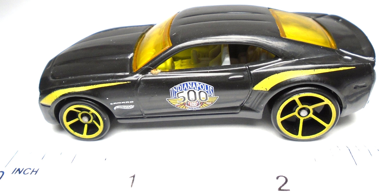 2012 HOT WHEELS INDY 500 CHEVY CAMARO CONCEPT BLACK DIECAST 2 7/8″ CAR W/ YELLOW