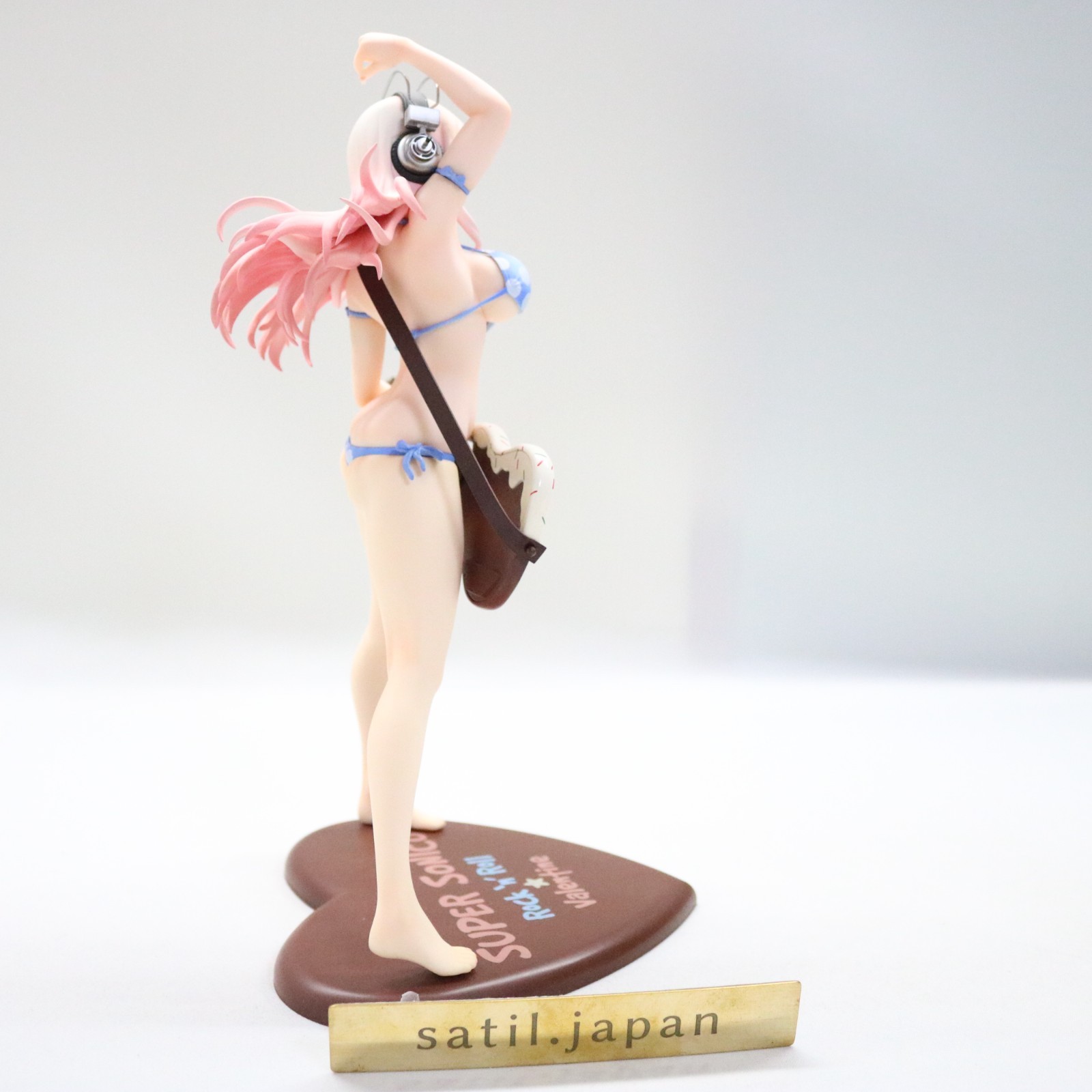 [NO BOX] Wing Super Sonico Rock ’n‘ Roll Valentine Ver. 1/6 Figure [Japan]