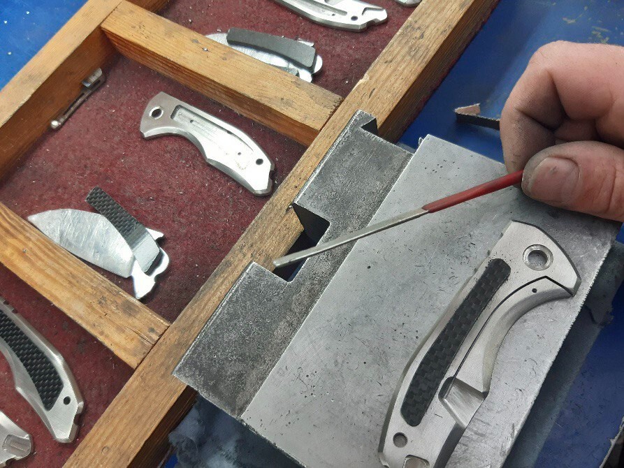 CTS ® 204P – USA-Market® with Blacksmith Andrew – TITANIUM – L/T WARRANTY