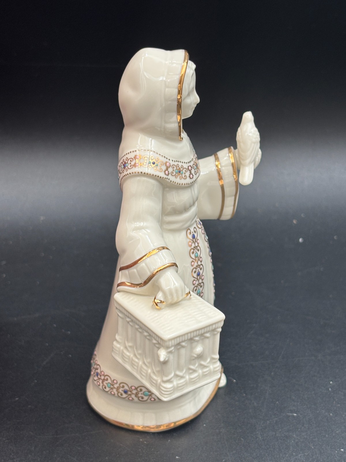 Lenox China Jewels „DOVE SELLER“ Nativity Figurine W/Original Box