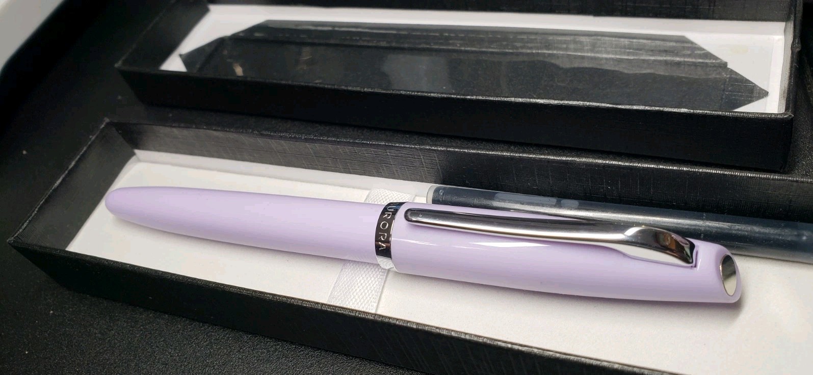 Aurora Gemstone Amethyst Pastel Fountain Pen-Medium Nib, Lavender/Lilac