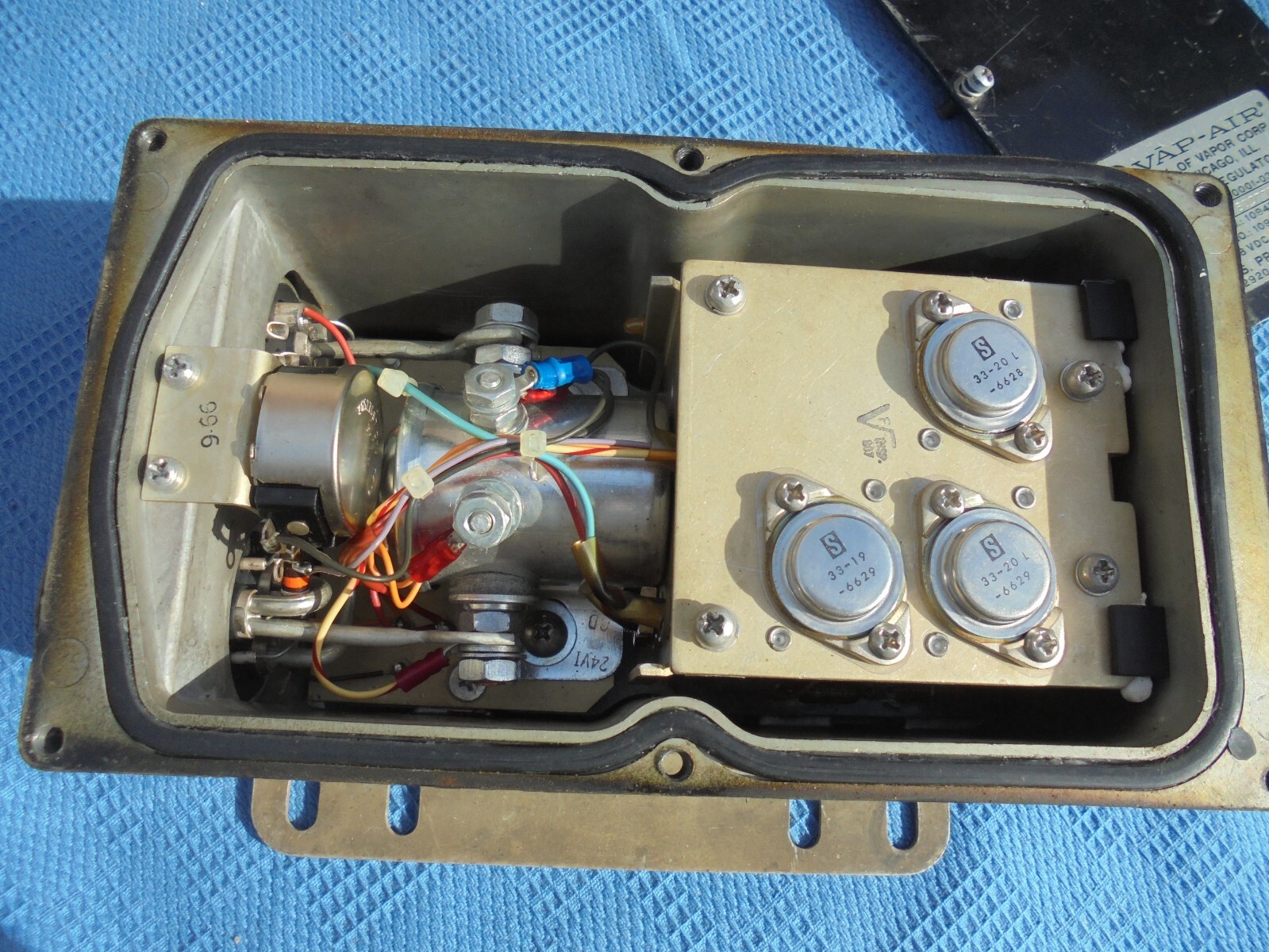 Engine Generator Regulator Vap-Air 28Volt 100Amp P/N 26440001-03 (Parts Only)