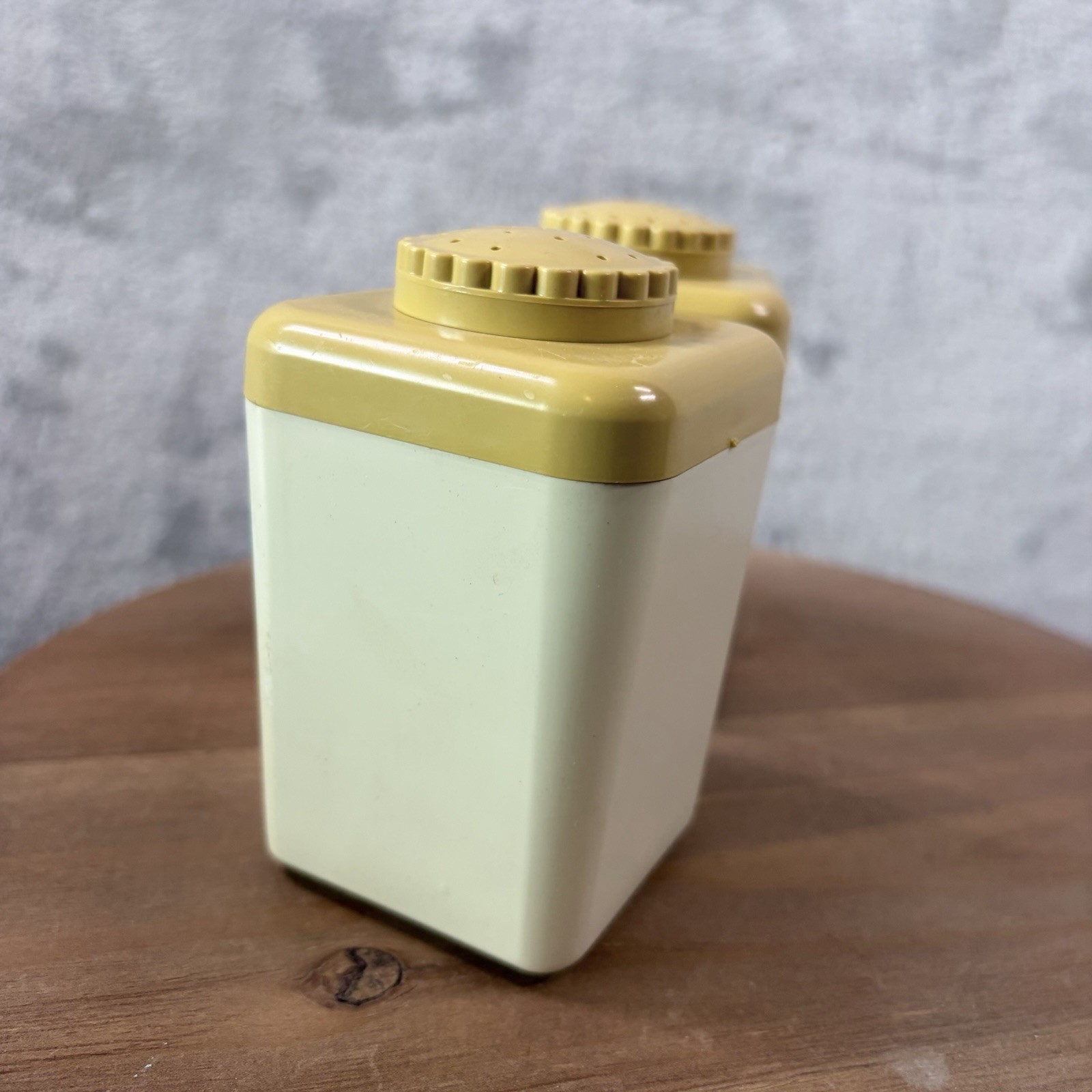 Vintage Butterfly S P Shakers Retro Plastic Kitchen Decor 1970s Style