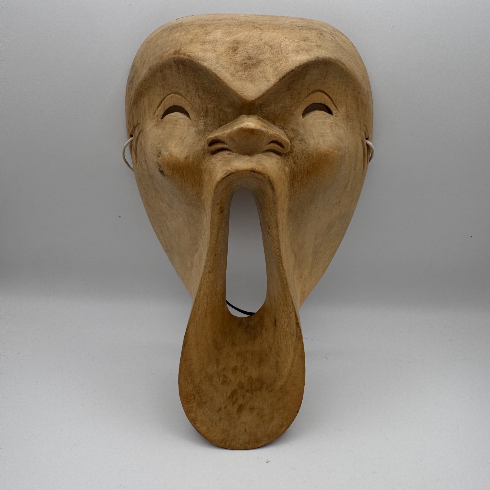 Screaming Wooden 9.5″ Mask-Made in Indonesia