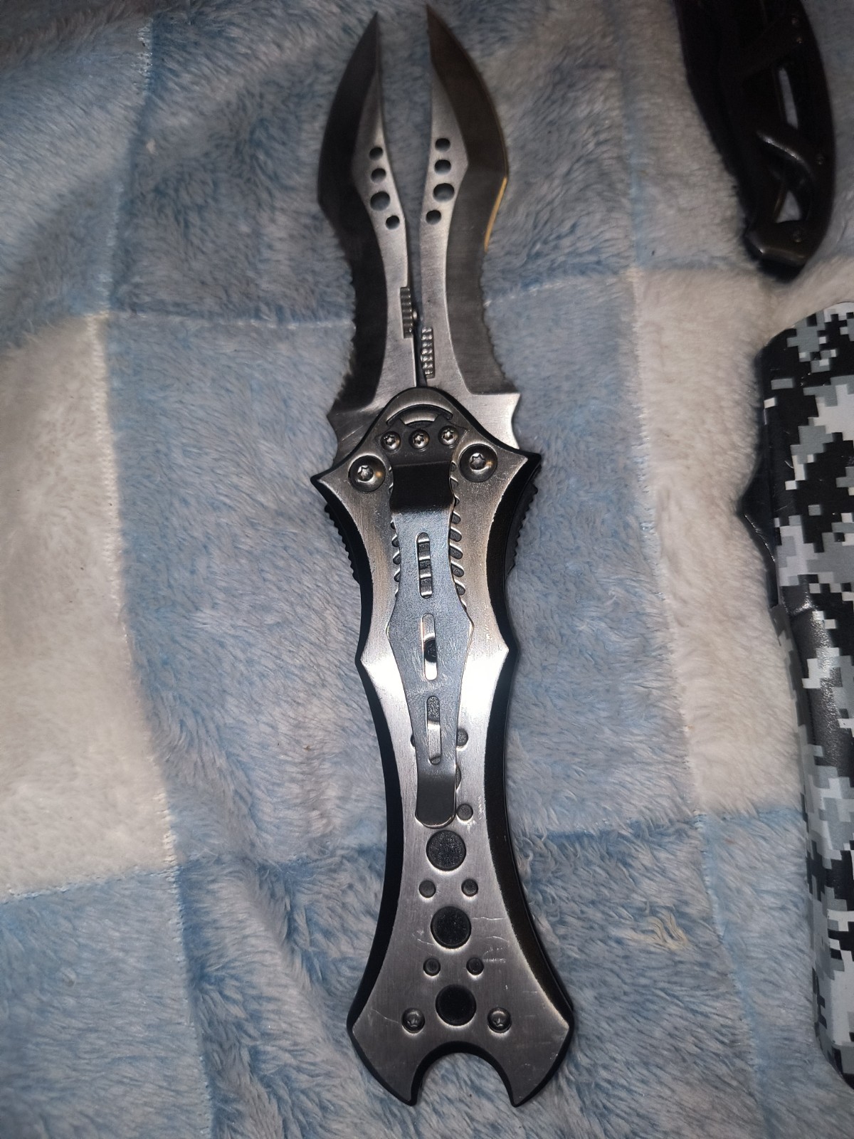 Dual Blade Drop Point Pocketknife