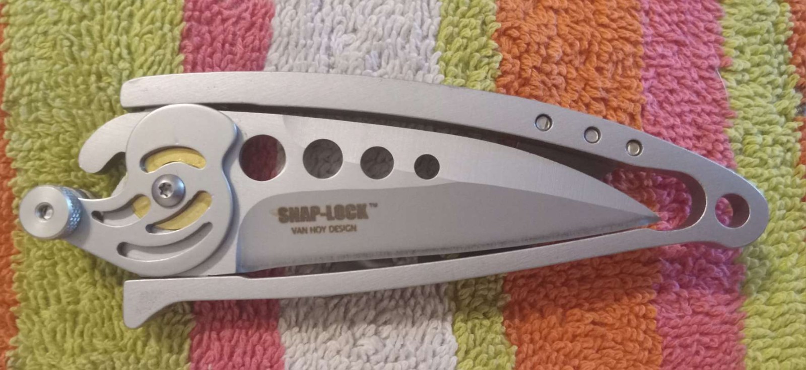 CRKT Van Hoy Snap Lock Plain Edge Knife 5102 USED WITH A SLIGHT BLEMISHED