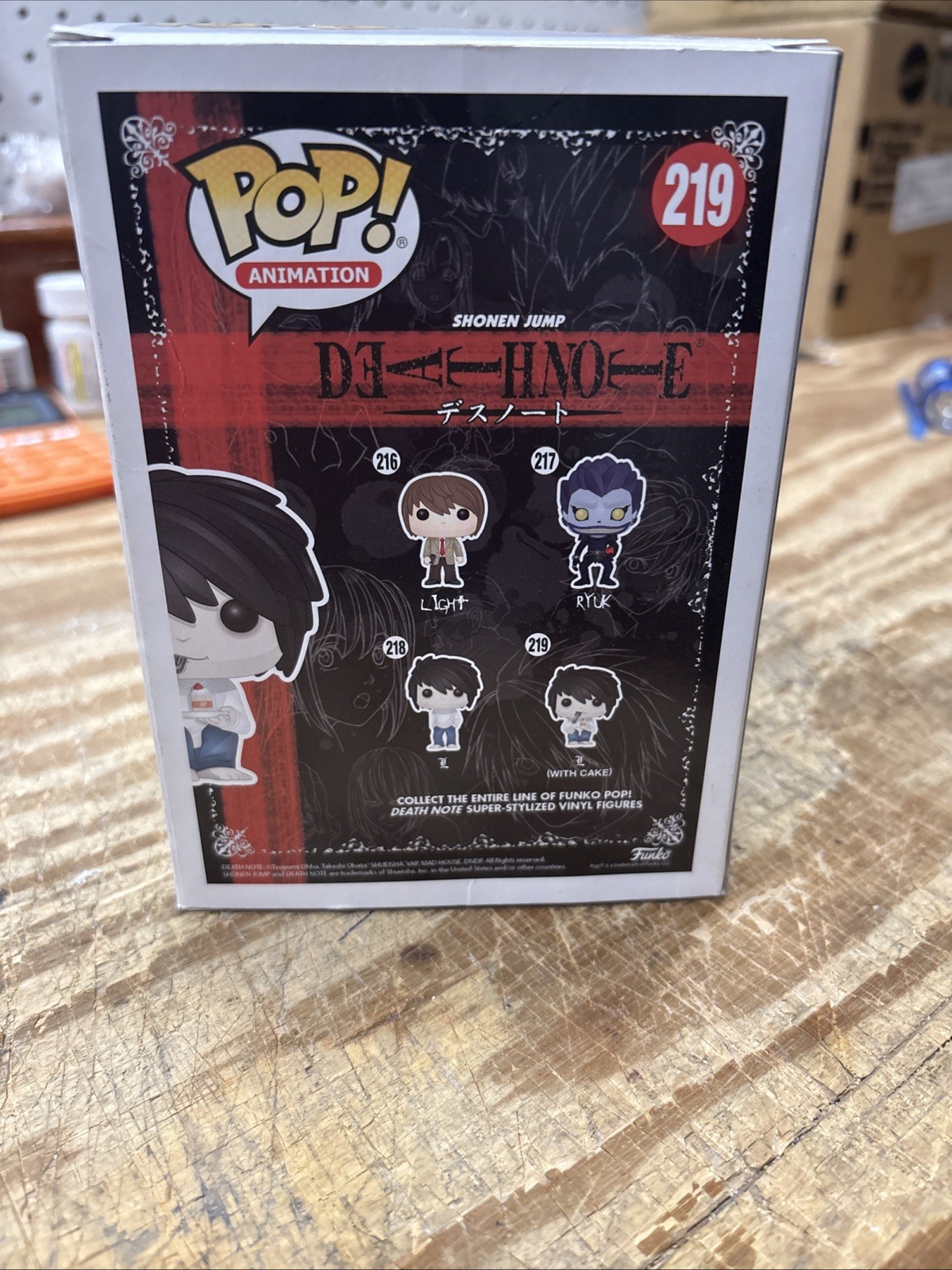 Funko Pop! Vinyl: Death Note – L (w/ Cake) – Hot Topic (Exclusive) #219