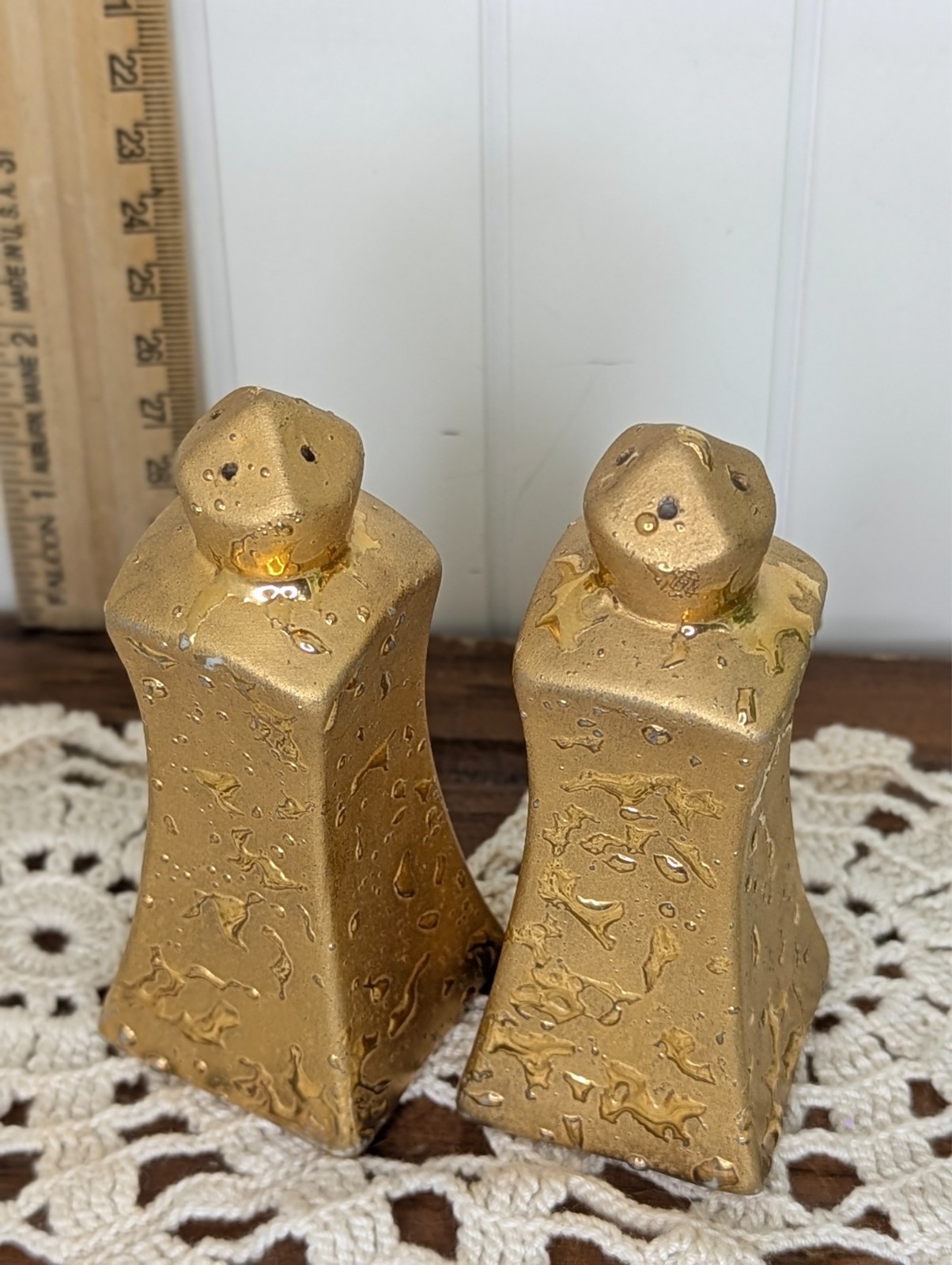 Vintage 22K Gold Splatter Finish Salt and Pepper Shakers Elegant