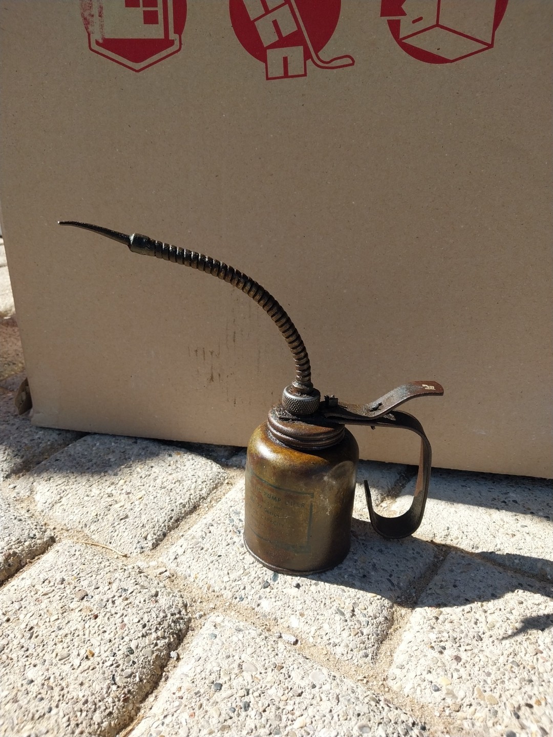 Vintage Eagle No. 27 series 10oz Flex Spout Thumb Pump Hydraulic Oiler USA