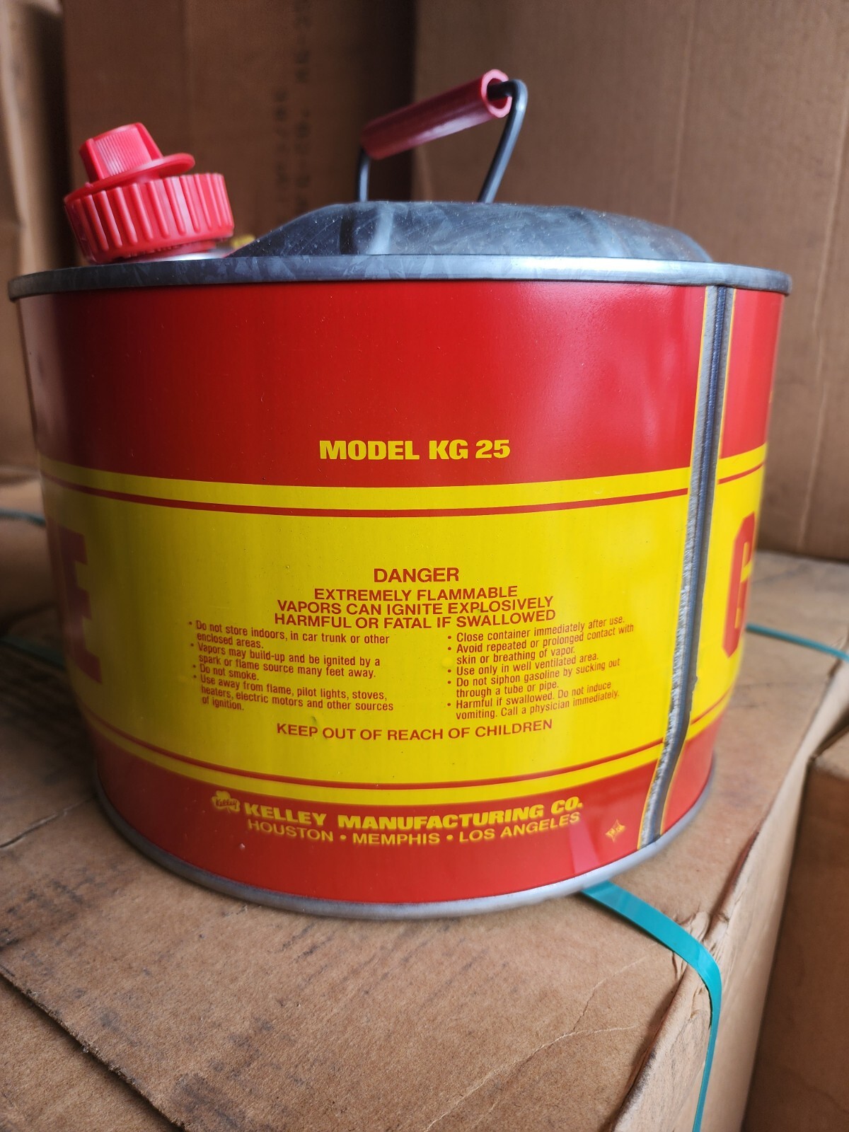 Vintage 2.5 Gallon METAL Gas Can Kelley Mfg. 1 of a Kind! MADE USA Very Rare