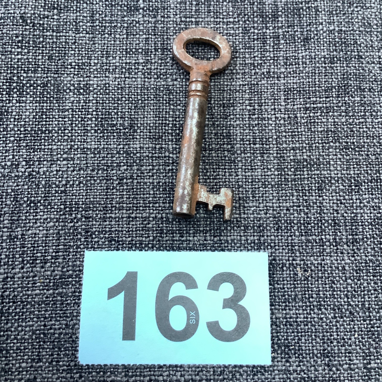 Vintage Rusty un brand Metal Colour Hollow Barrel Key 56mm Key List 163