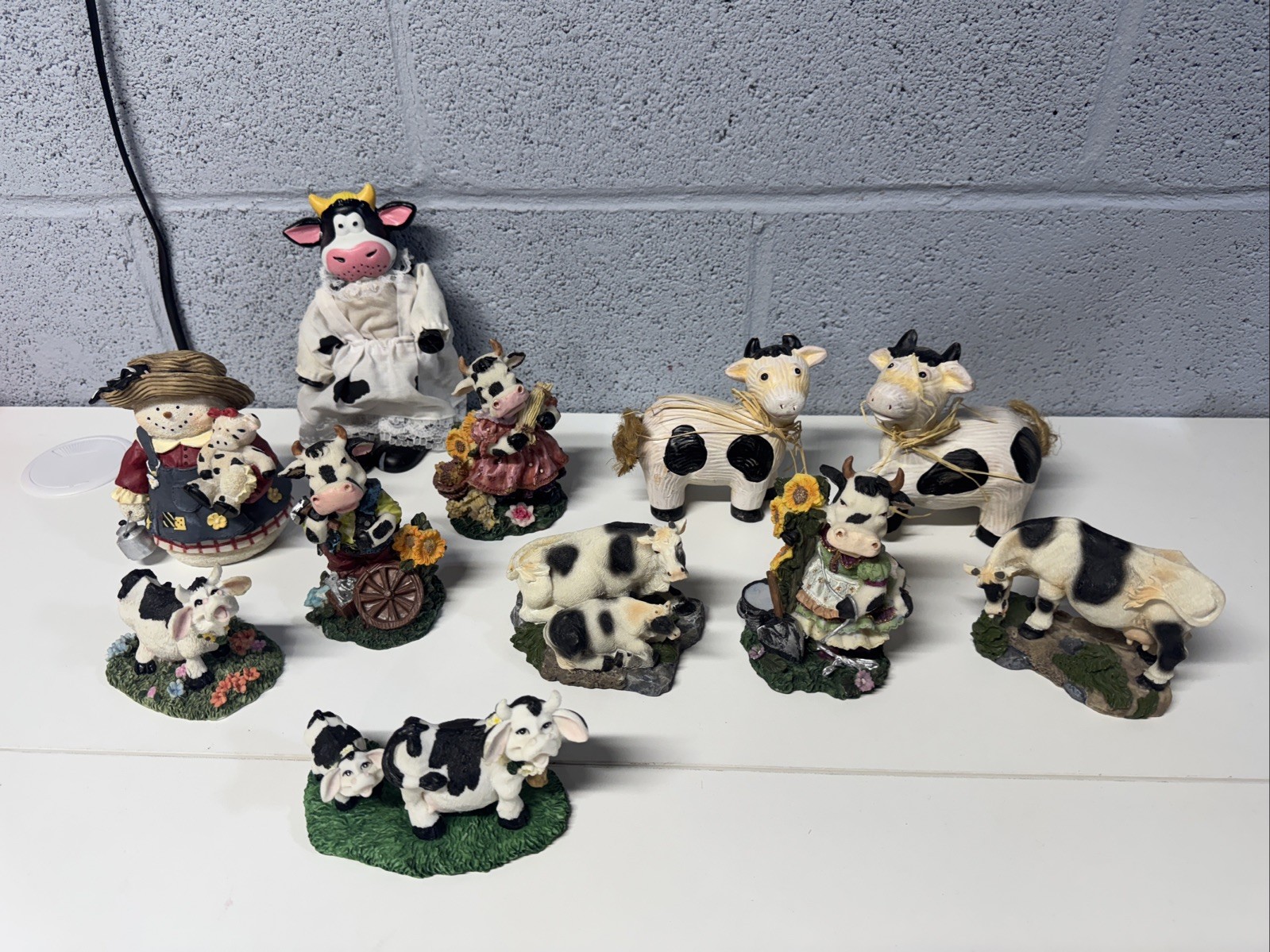 Vintage Cow Figurines Farmhouse Decor Lot Of 11 Black White Dairy Collectibles