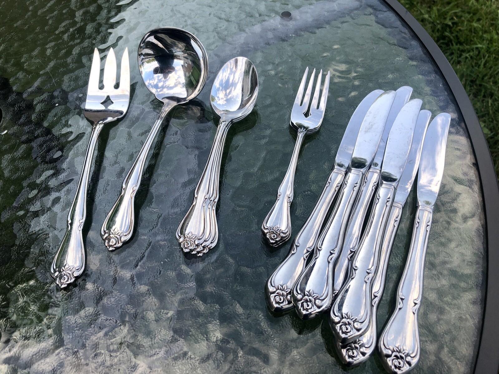 Oneida Arbor Rose True Rose Lot- Dinner Knives Serving Fork & Ladle- 59 Pieces!