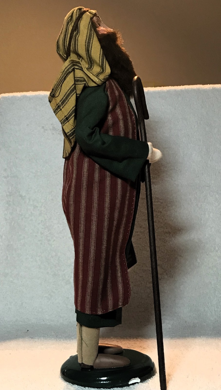 BYERS CHOICE NATIVITY SERIES SHEPERD MAN WITH TAG CHIP ON BASE SEE PICS