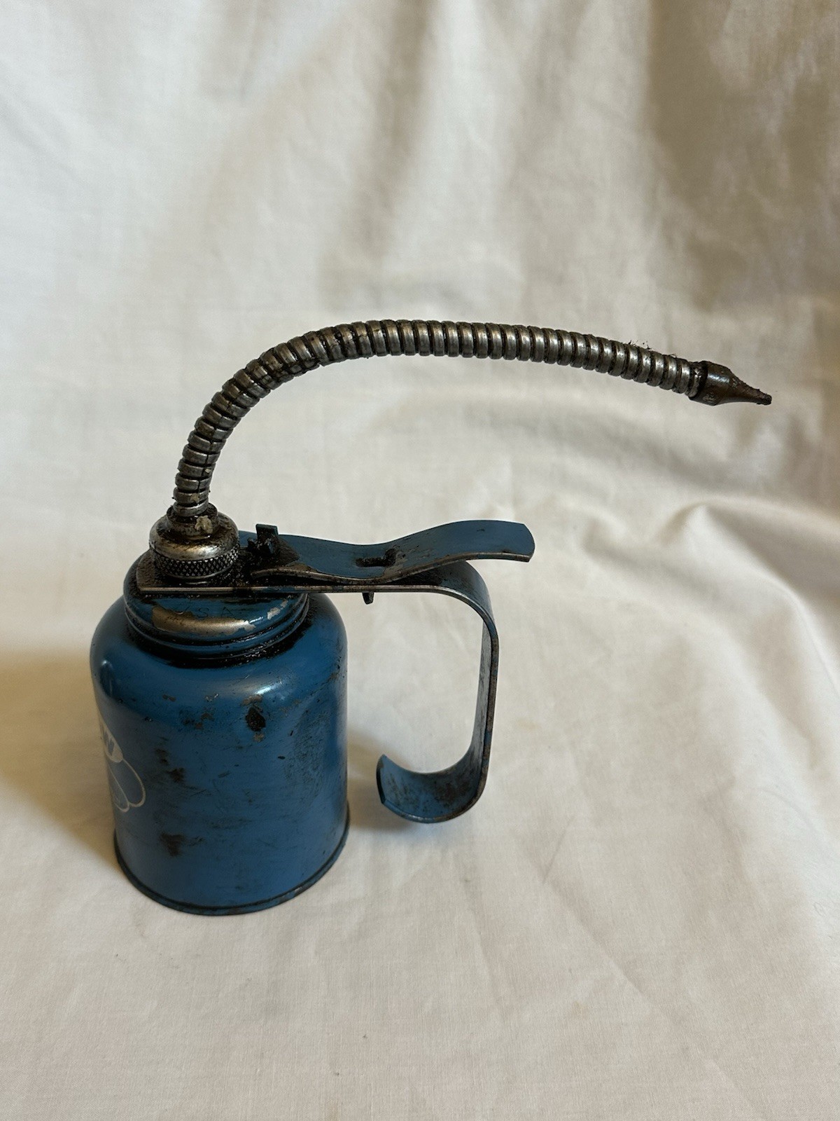 Vintage Rainbow Pump Oiler 10 oz Eagle Mfg Wellsburg WV Flexible Spout USA