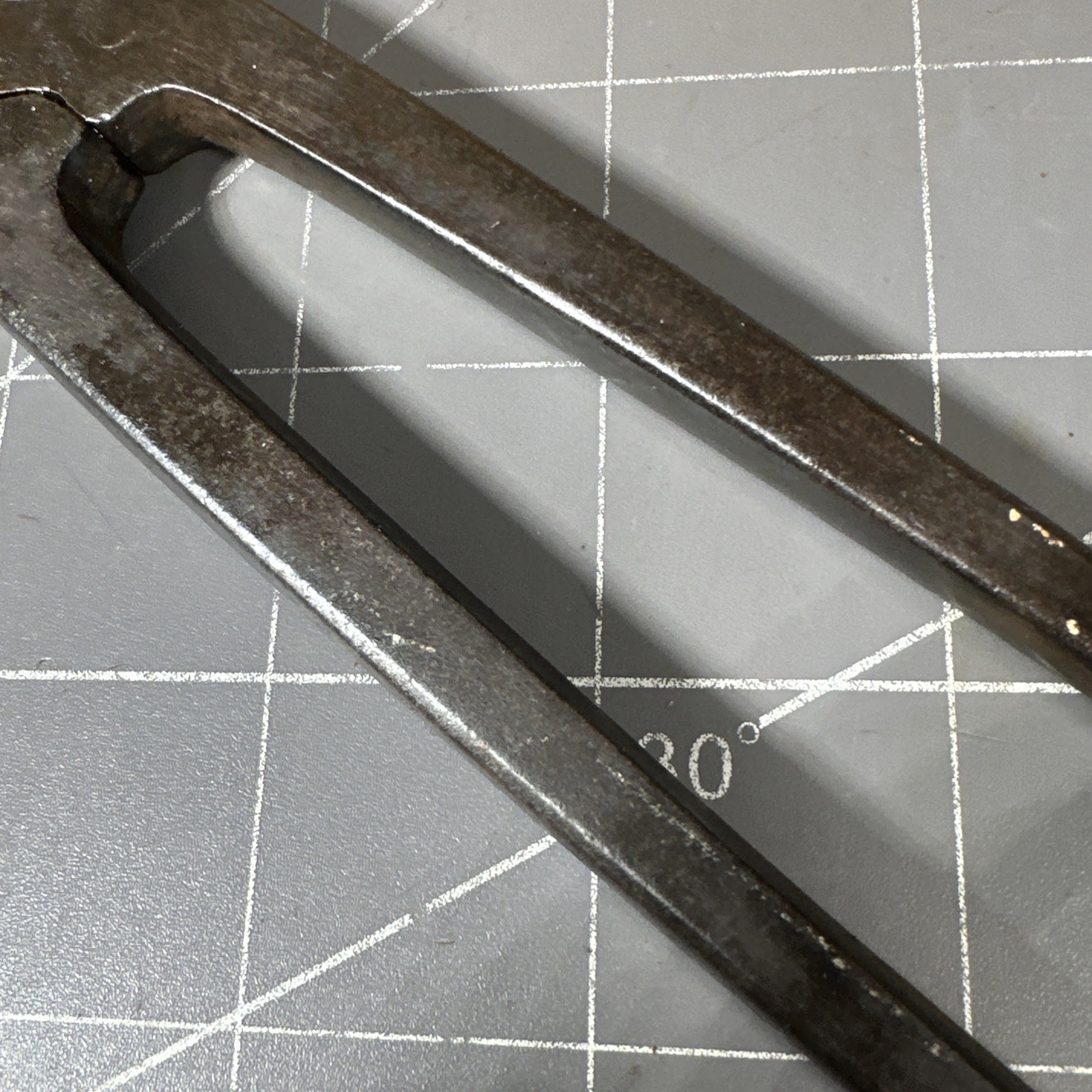 Vintage 1940s J W Ward Gilbow No 70 No Nip 9″ Tin Snips Tinmans Snips Sheffield