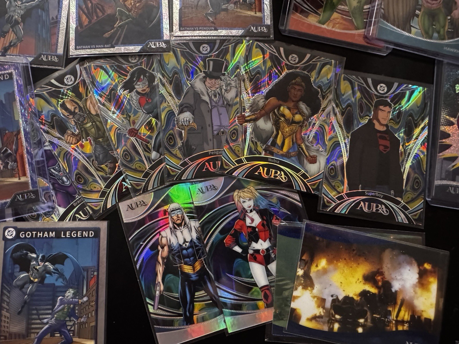 Lot Of DC Comic Trading cards (200+, 12 Serial Numbered) Some Duplicates In Base