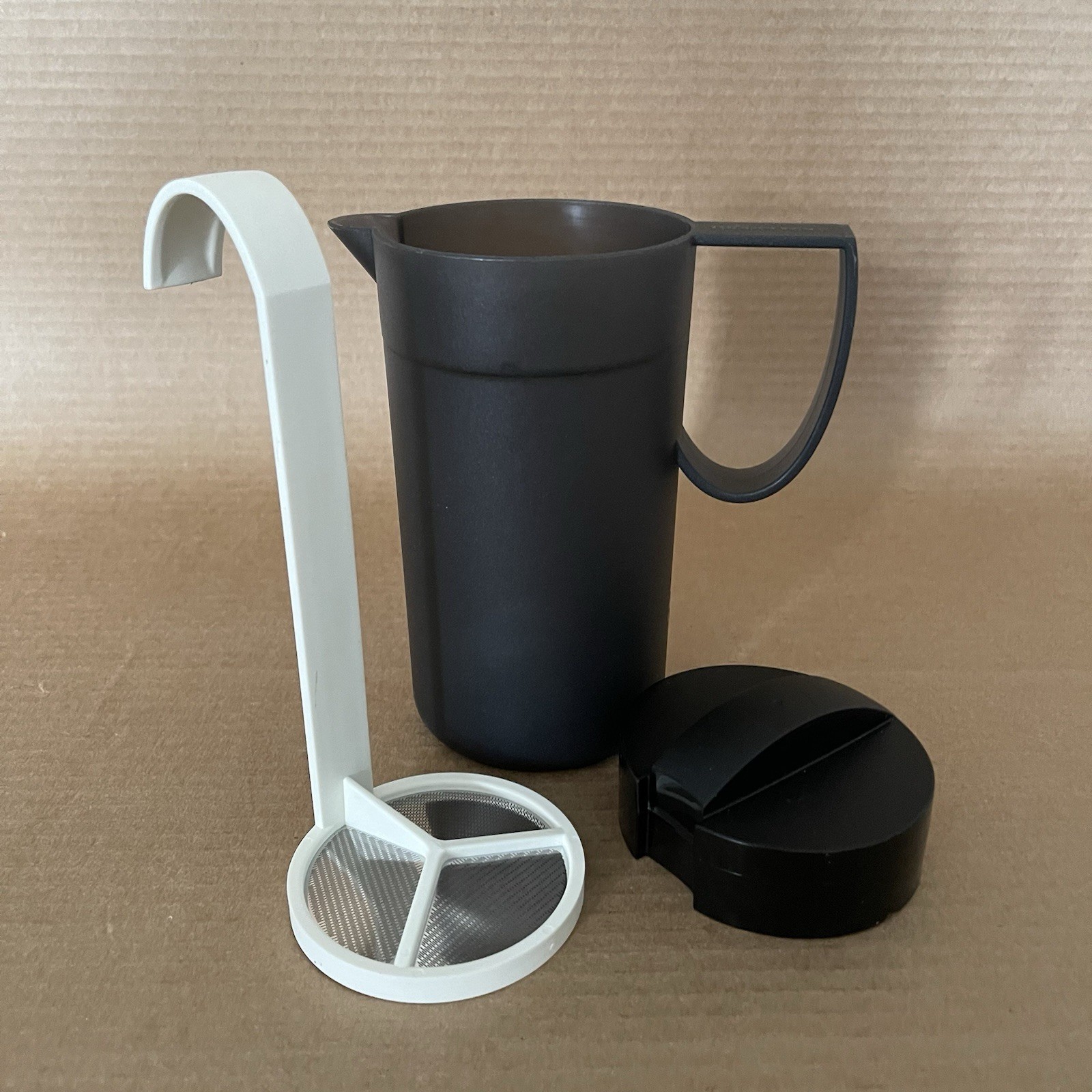 Tupperware Moments Milk Foamer Plunger Frother Insert Black Hot or Cold #4808