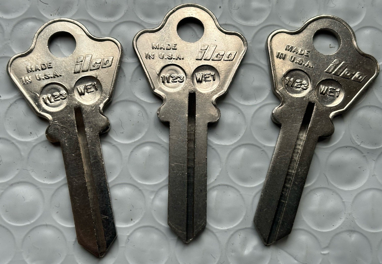 WE1 key blanks Ilco Brand vintage un-cut keys WE-1 set of 3