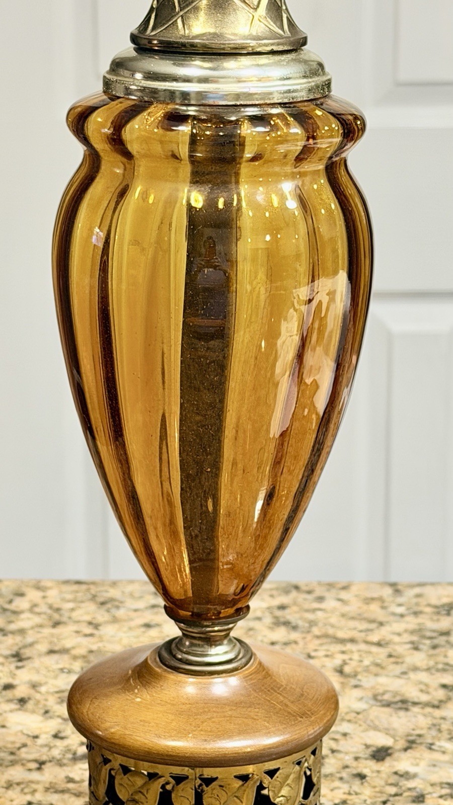 Vintage 60’s Amber Glass Ewer Lamp Brass Genie Style 29” Hollywood Regency