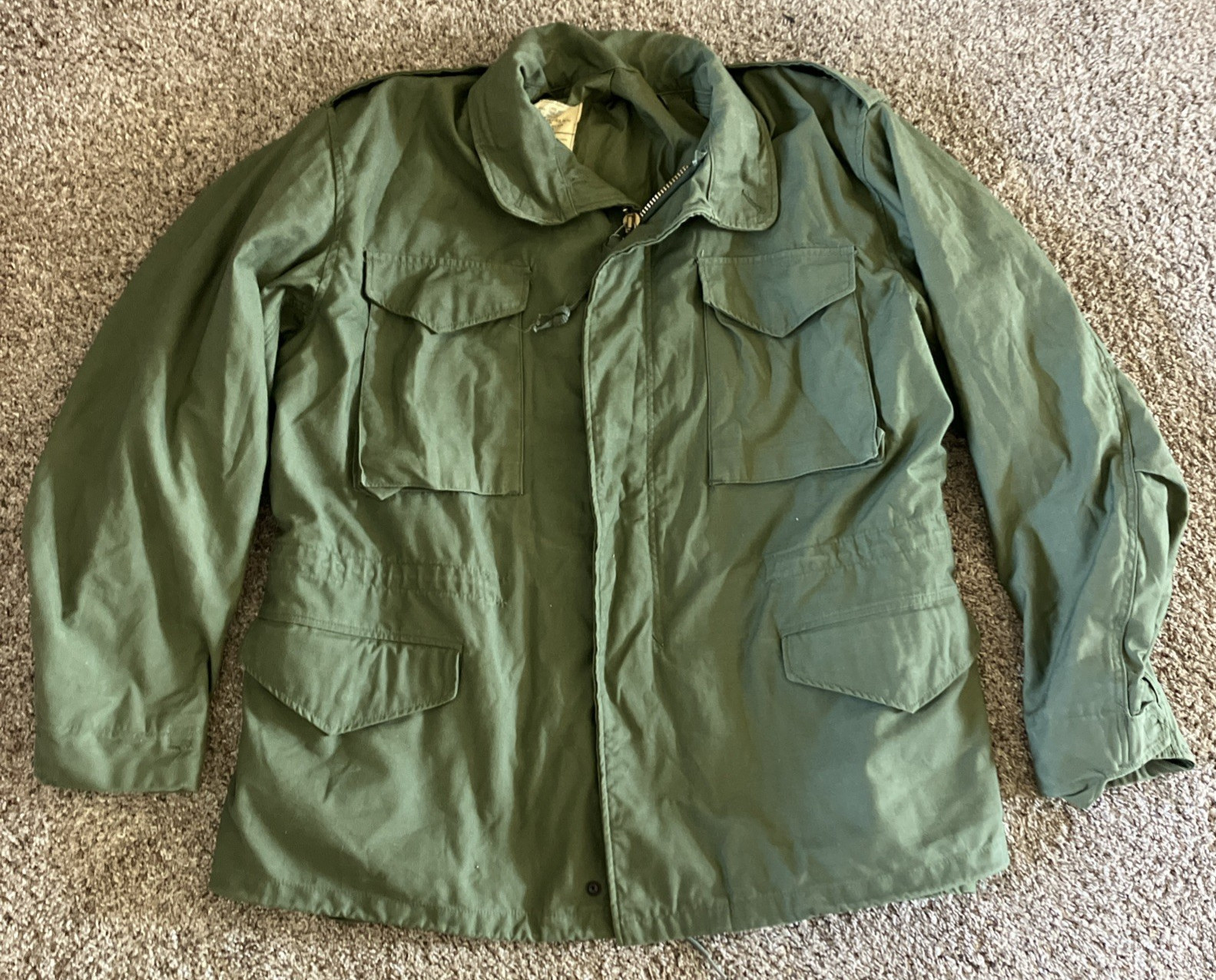 US Army Field Mens Jacket Large Regular 8415-00-782-2942 OD Green