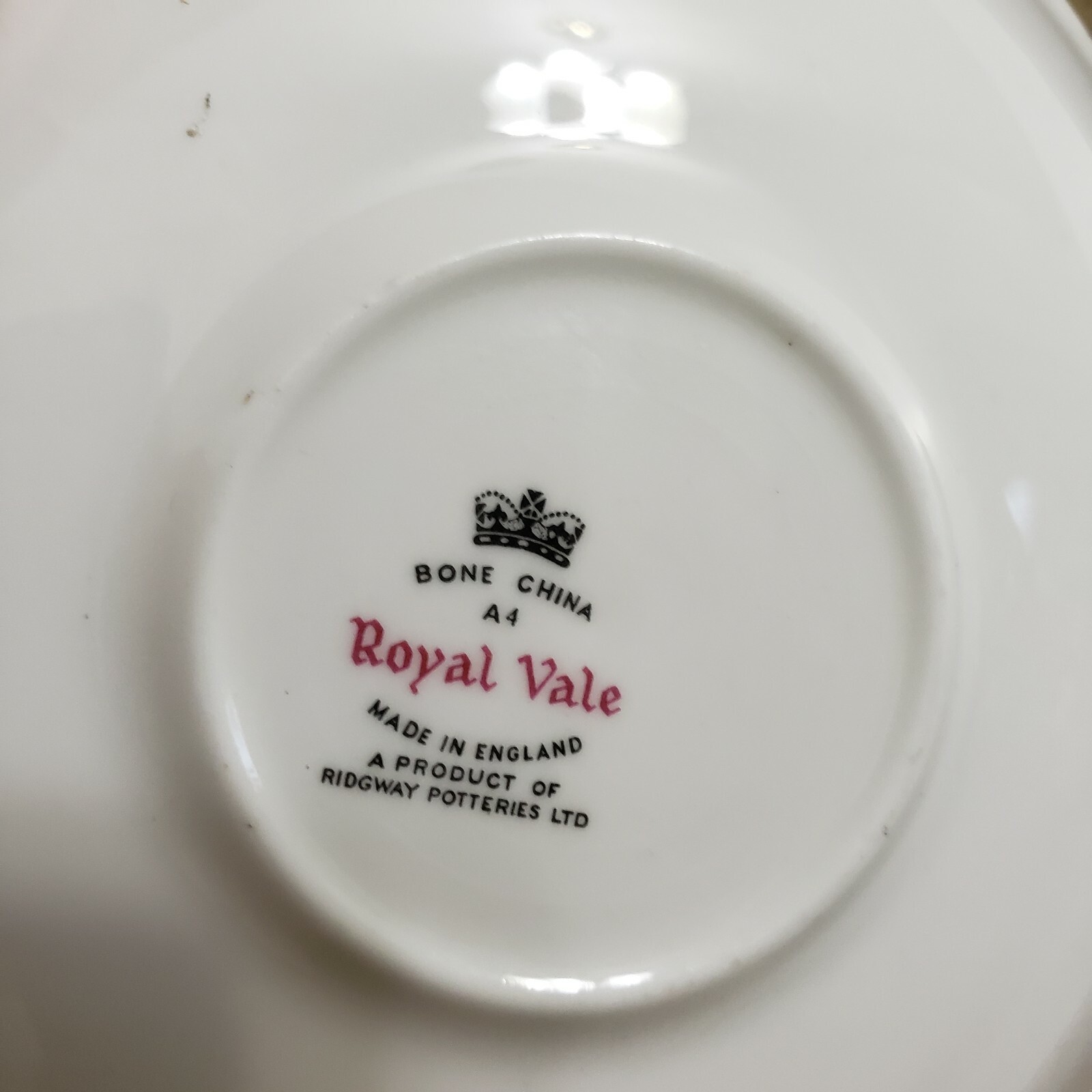 Vintage Royal Vale Bone China Tea Cup & Saucer England Yellow Roses Floral, A4