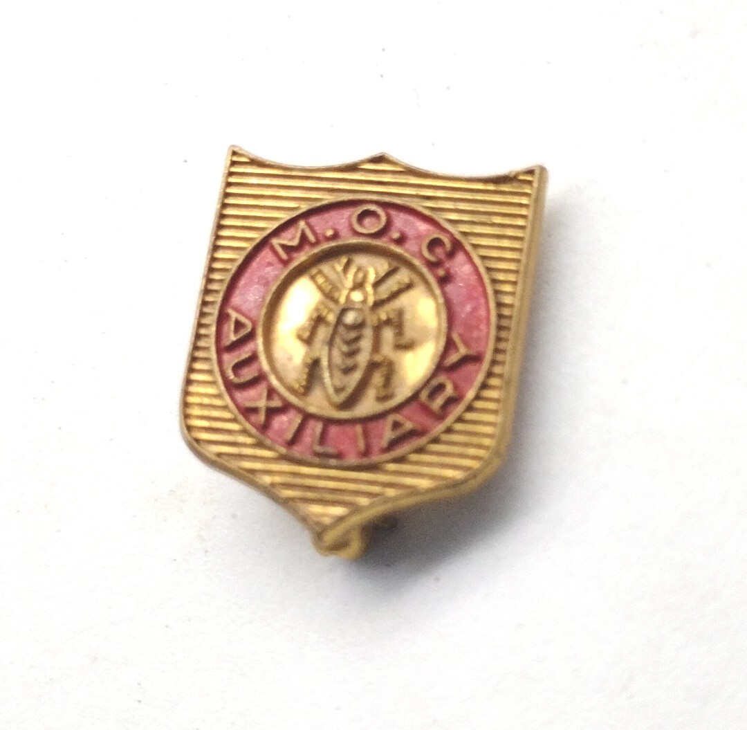 Vintage Military Order Of The Cooties Shield Pin Red & Gold Toned Brooch Jewelry