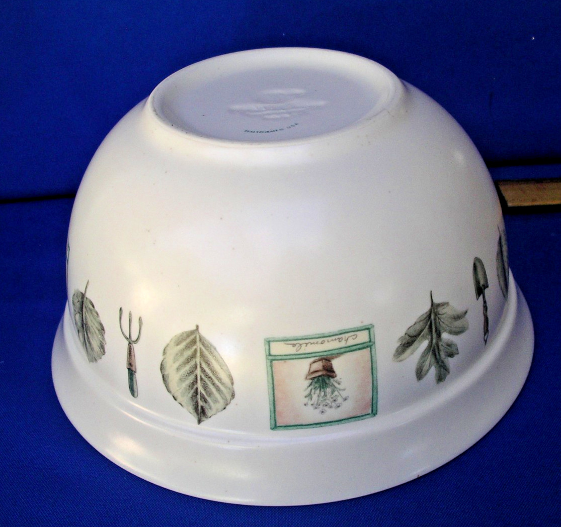 Vintage Pfaltzgraff Naturewood Mixing Bowl 8.5 Inch x 4.25 in deep Made In USA